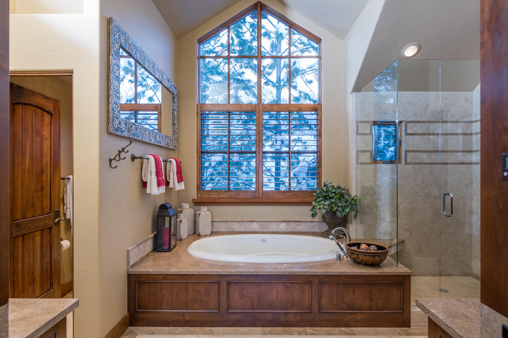 Ketchum, Idaho 83340, United States, 3 Bedrooms Bedrooms, ,4 BathroomsBathrooms,Residential,Pending,72584