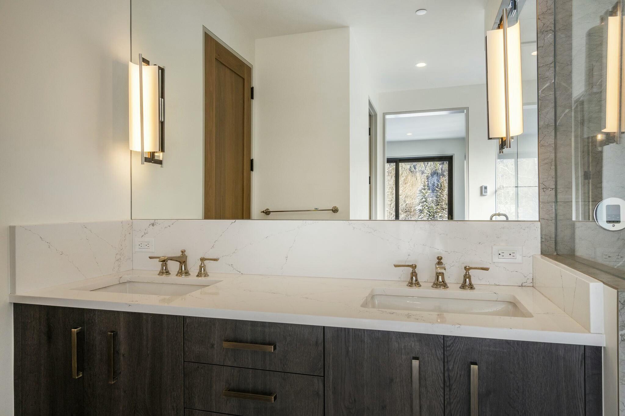 Primary Bath sink detail