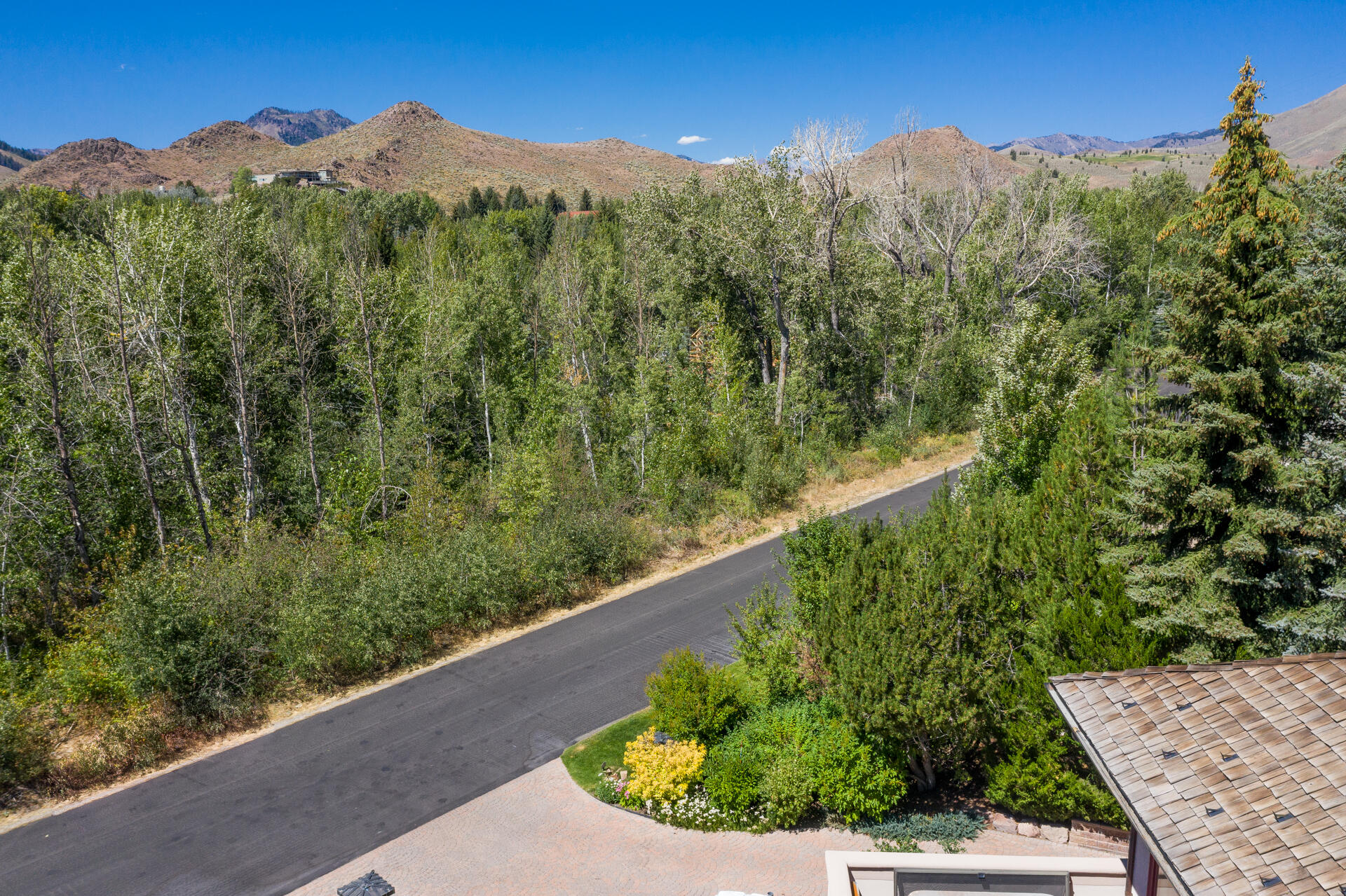 Sun Valley, Idaho 83353, United States, 3 Bedrooms Bedrooms, ,4 BathroomsBathrooms,Residential,Active,189508