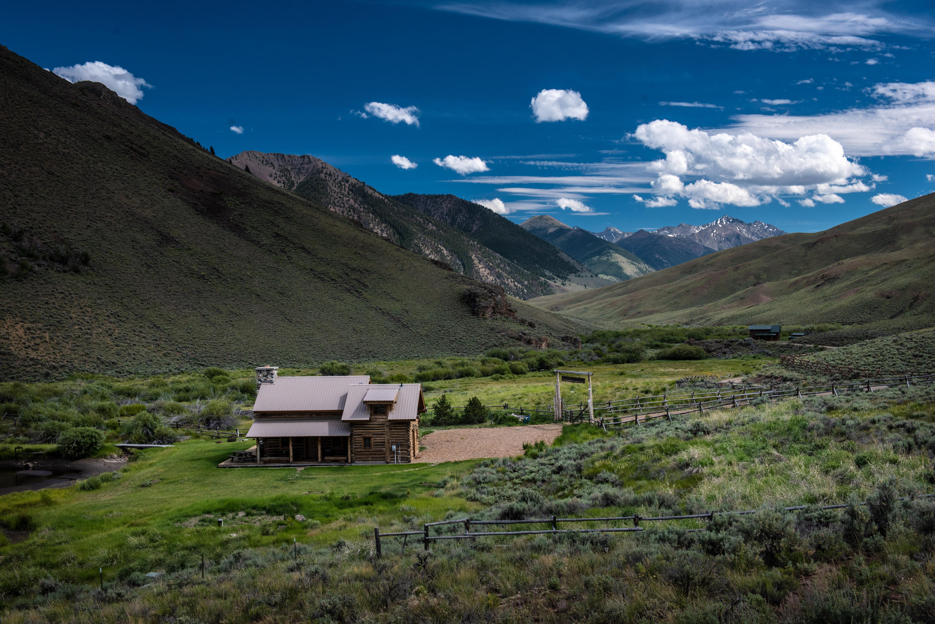 4807 Twin Bridges Creek Rd, Mackay, Idaho image 1