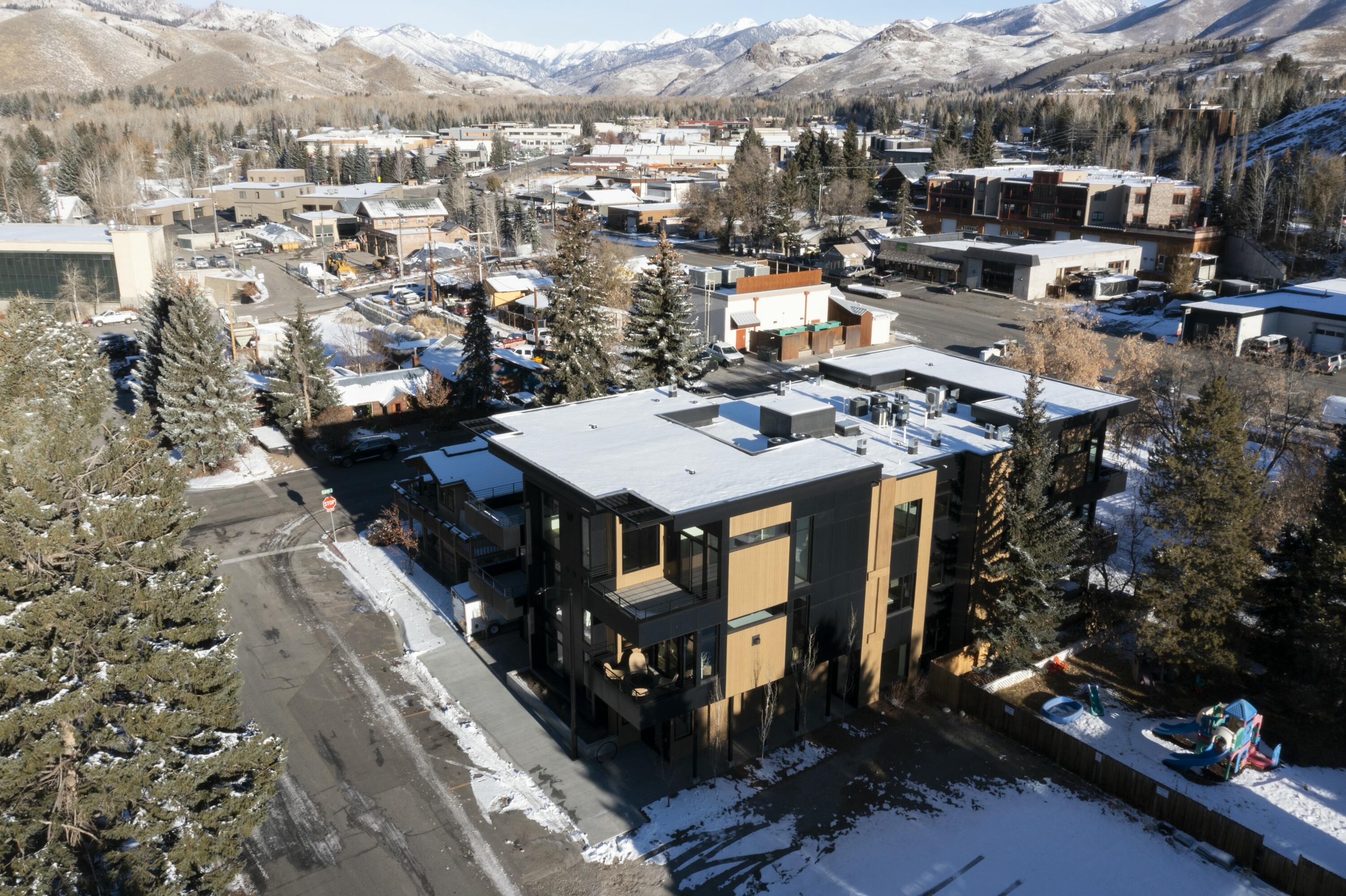 760 N Washington Ave #301, Ketchum, Idaho image 1