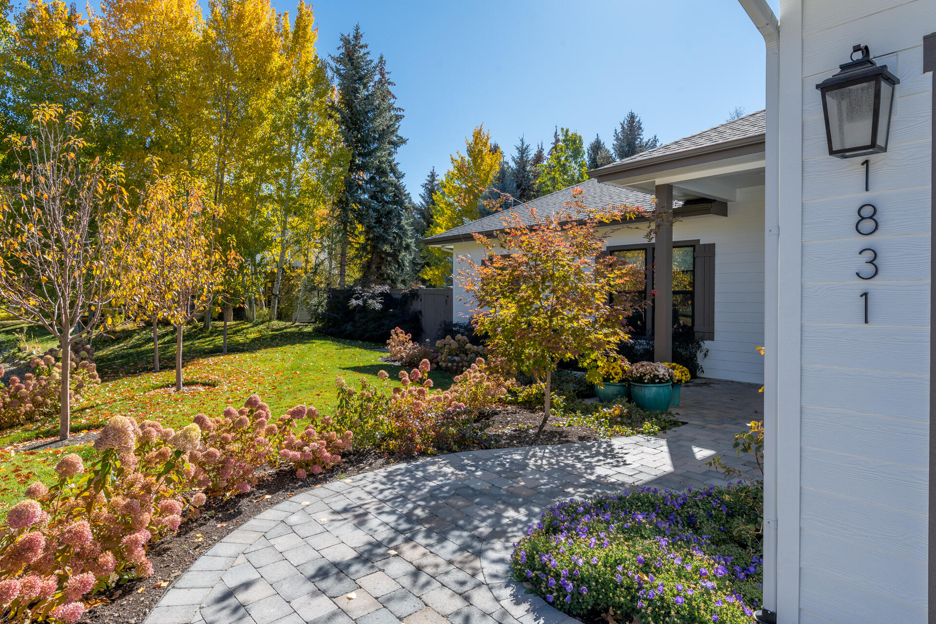 Hailey, Idaho 83333, United States, 3 Bedrooms Bedrooms, ,4 BathroomsBathrooms,Residential,Active,233088