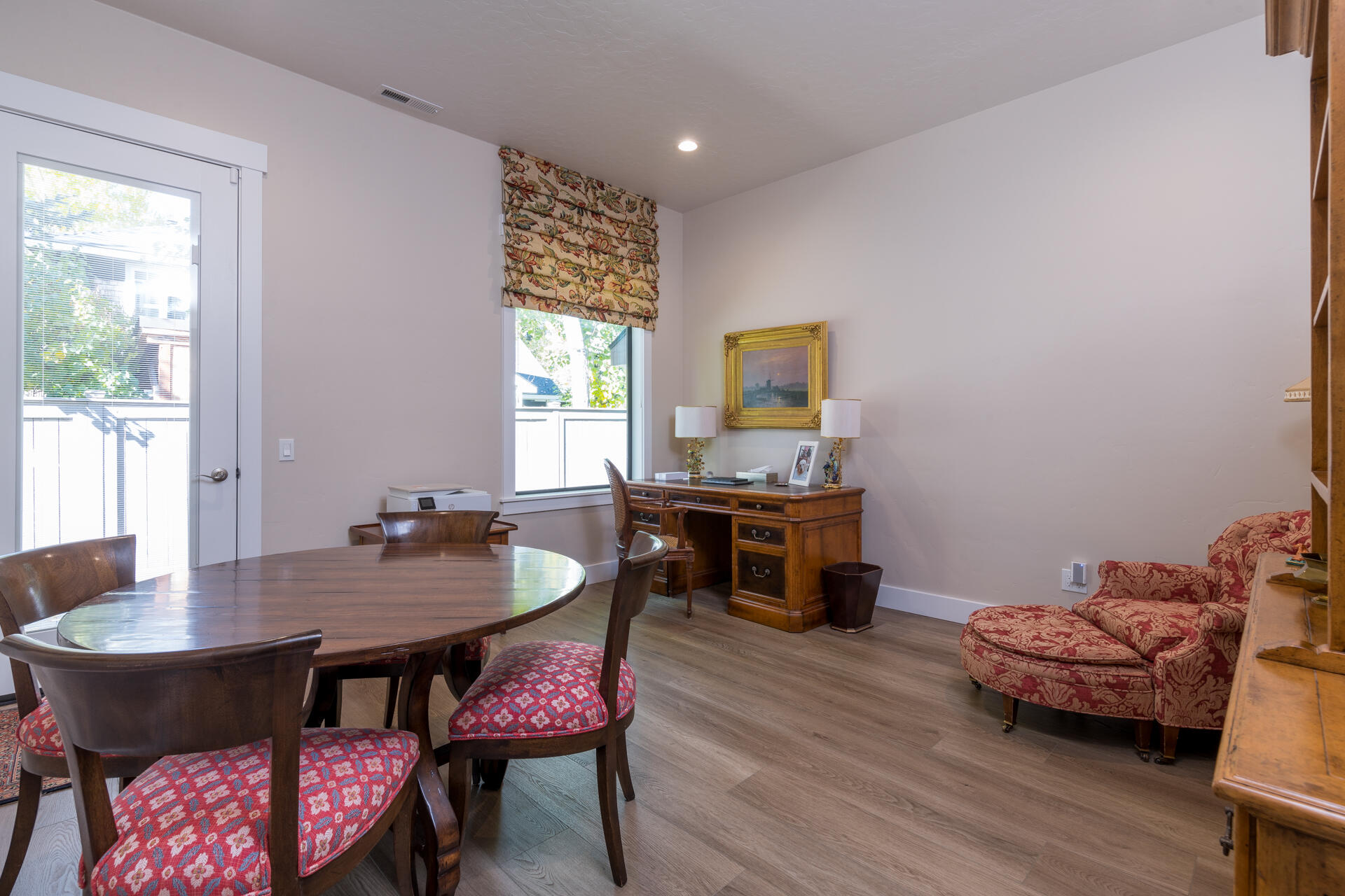 Hailey, Idaho 83333, United States, 3 Bedrooms Bedrooms, ,4 BathroomsBathrooms,Residential,Active,233088