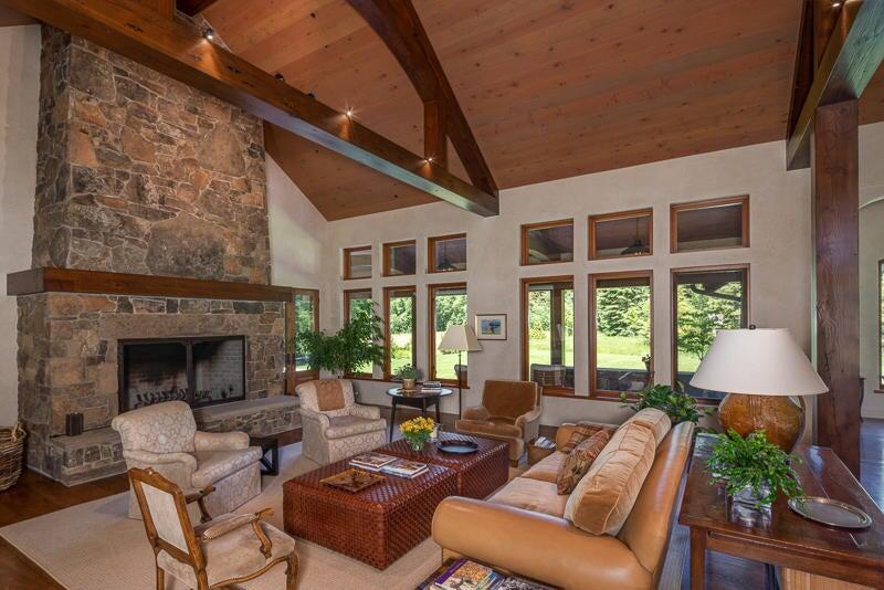 20180619161040168397000000-o