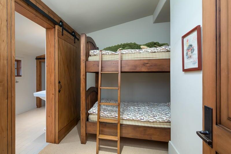 20180619161102224309000000-o