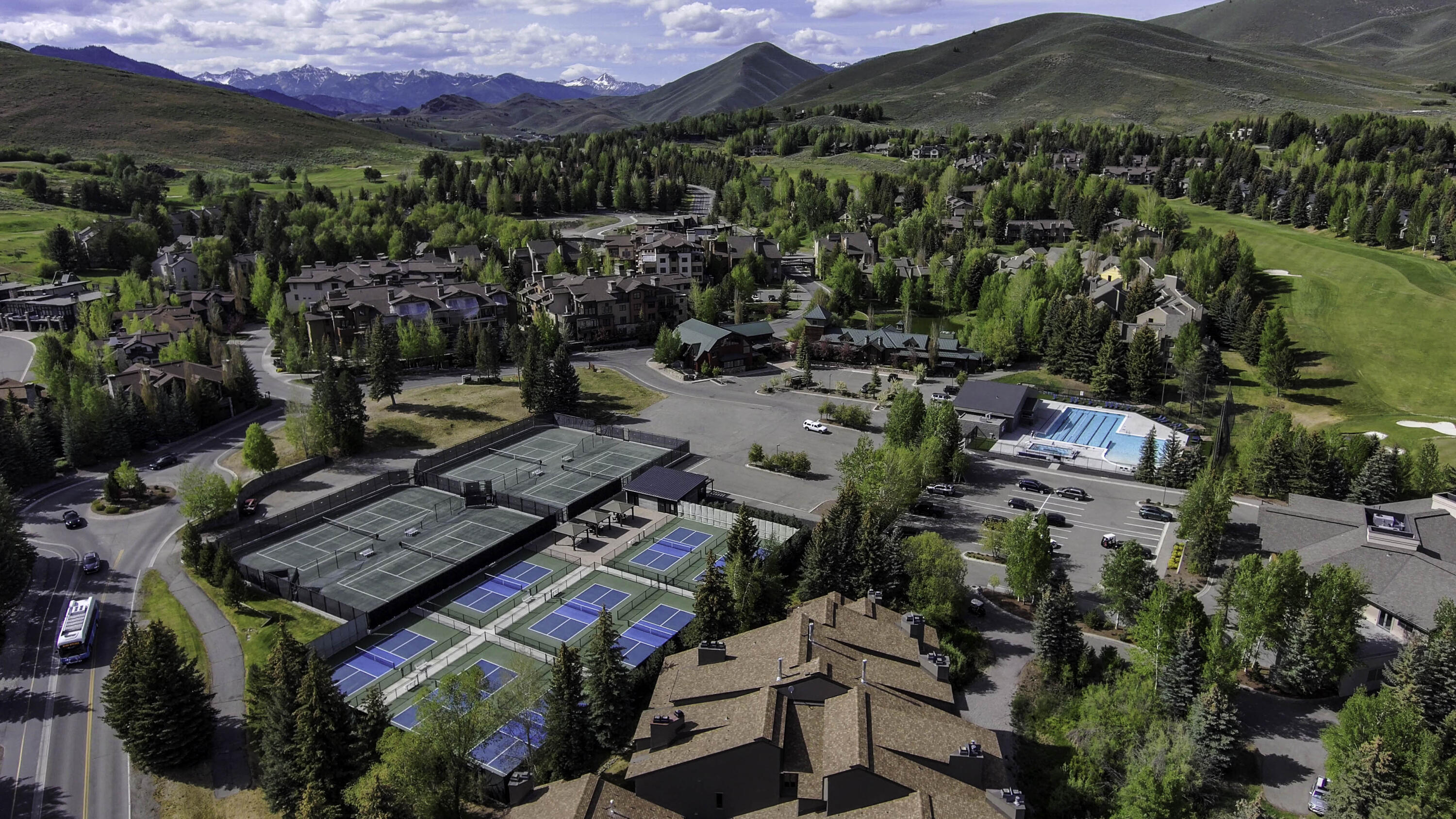 Elkhorn village