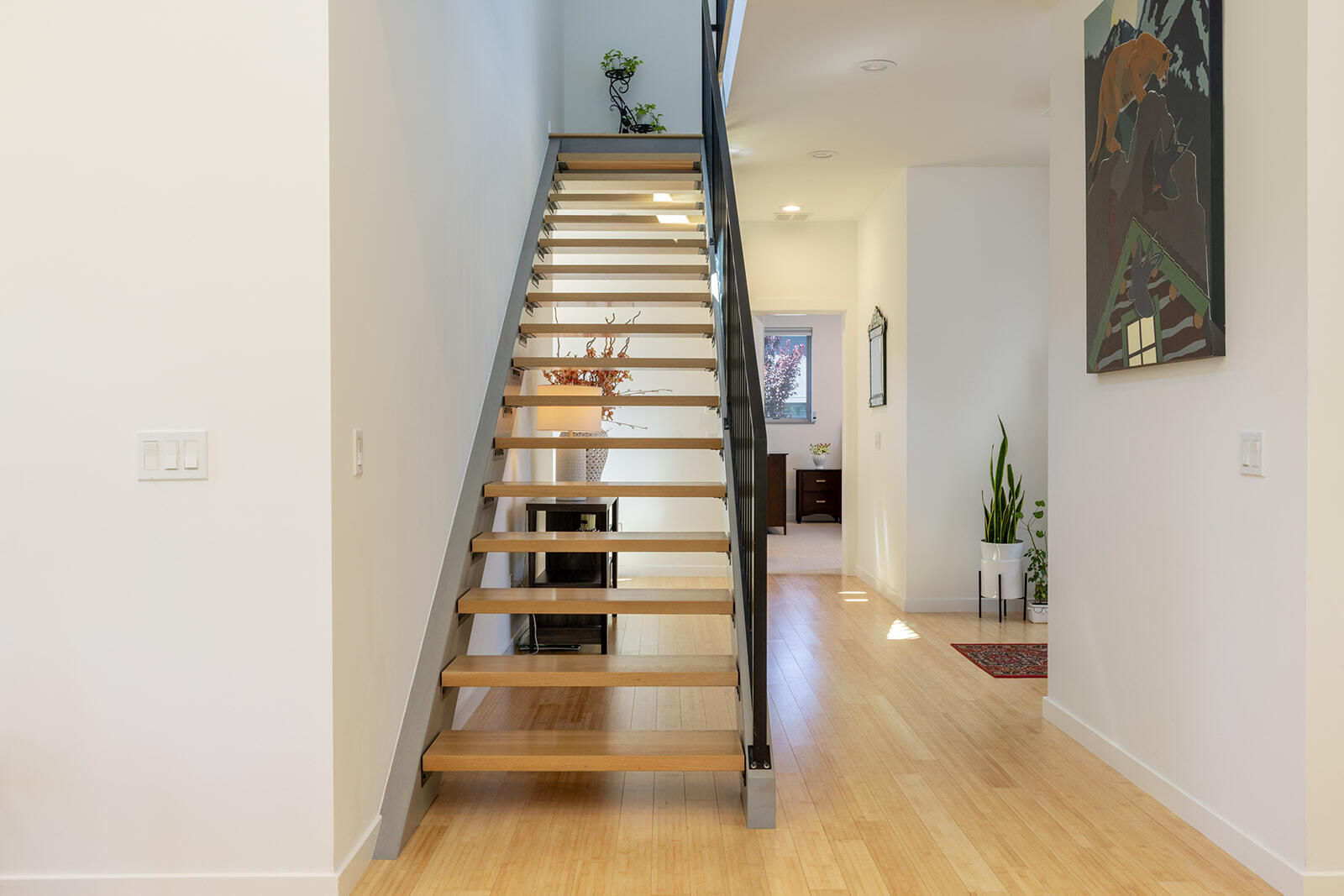 Floating staircase