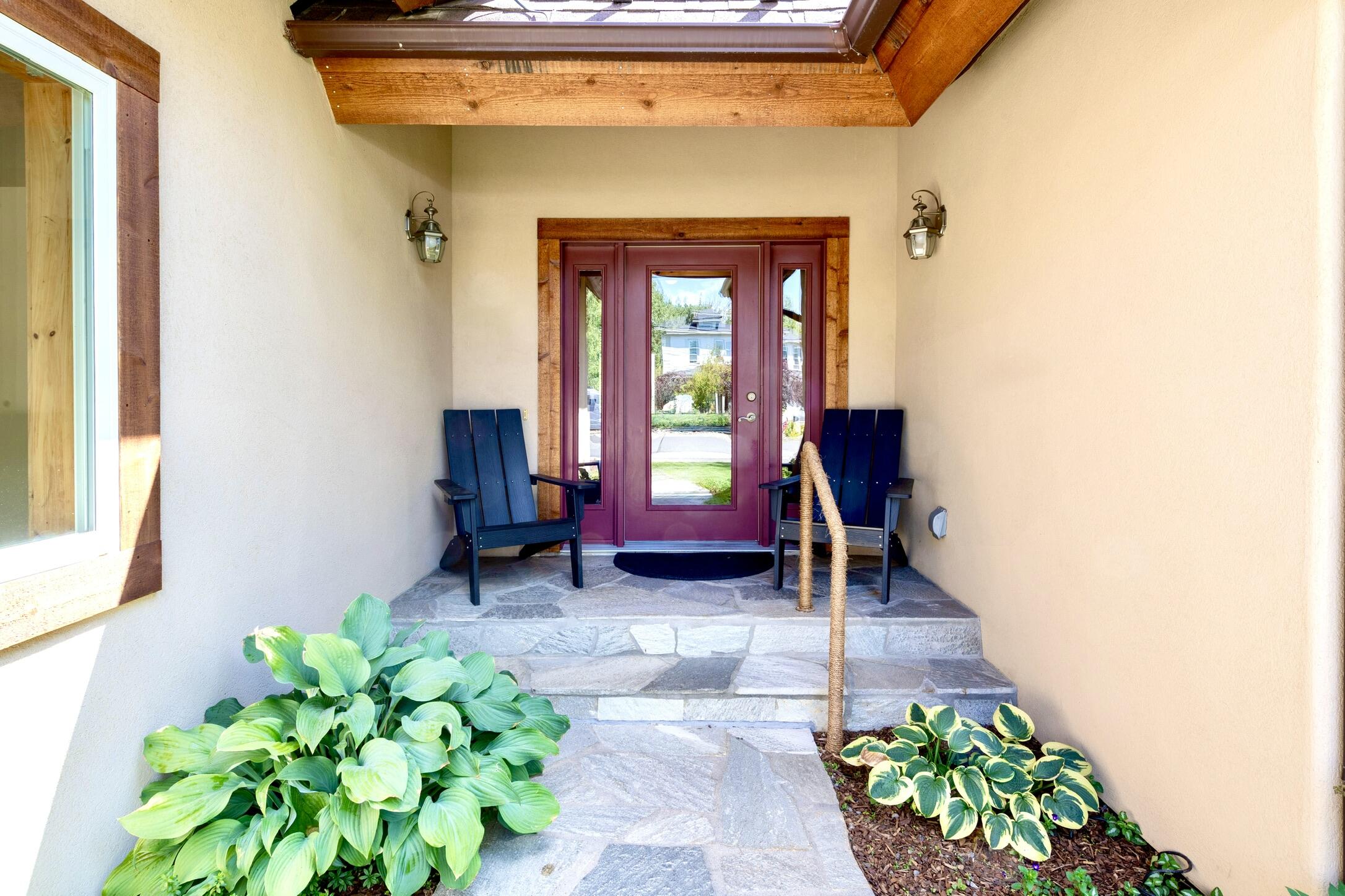 Hailey, Idaho 83333, United States, 4 Bedrooms Bedrooms, ,3 BathroomsBathrooms,Residential,Pending,192725