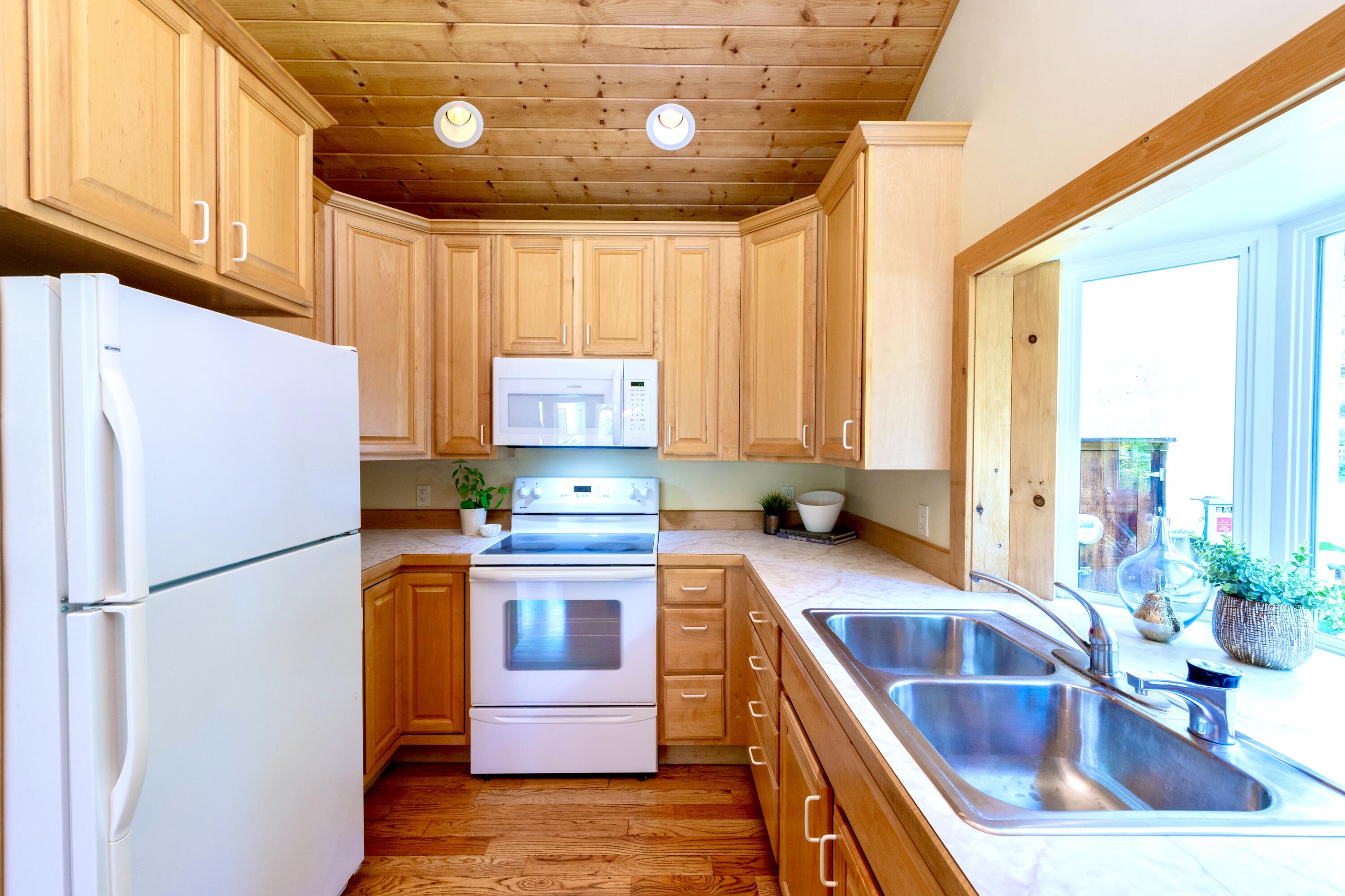 Hailey, Idaho 83333, United States, 4 Bedrooms Bedrooms, ,3 BathroomsBathrooms,Residential,Pending,192725