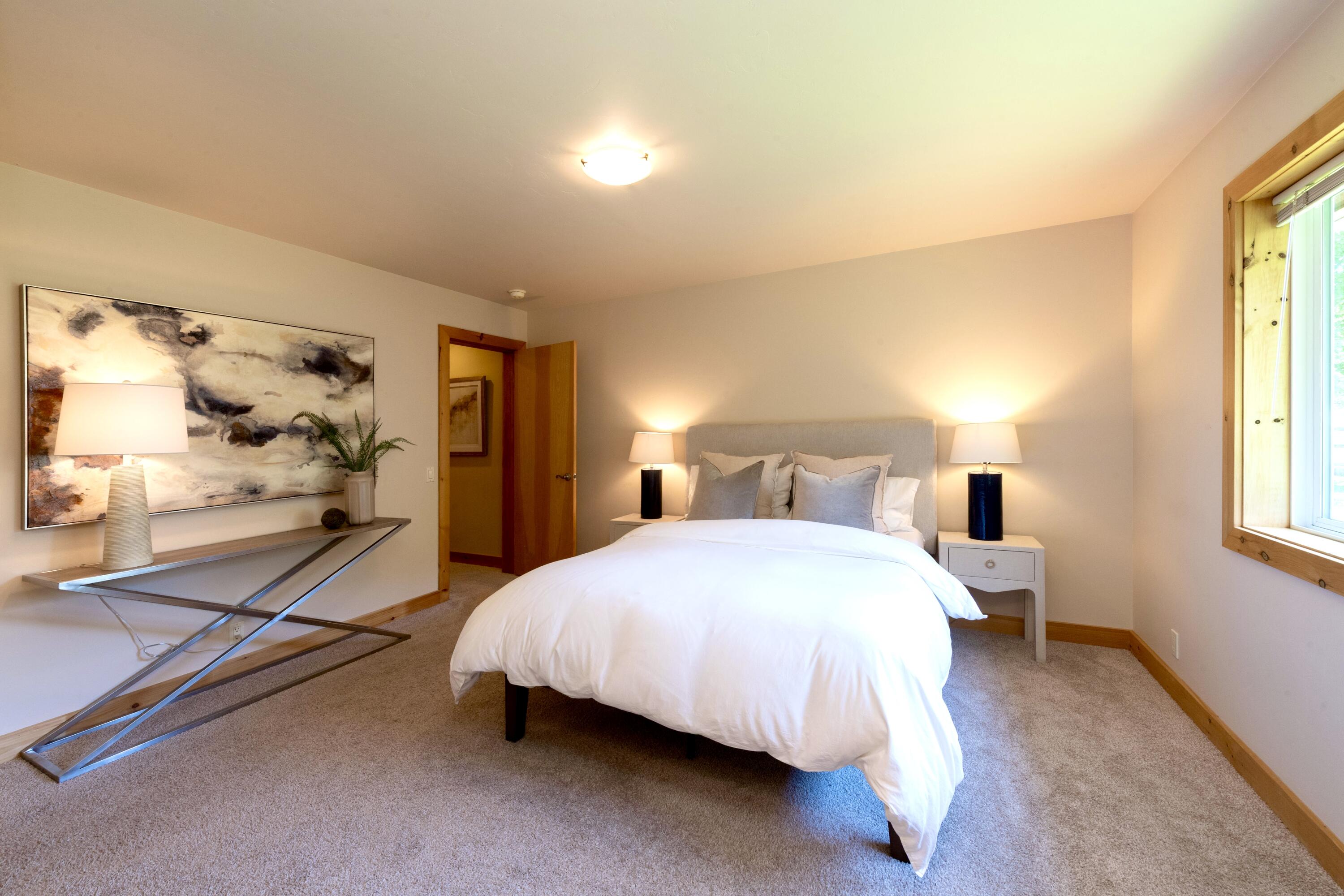 Hailey, Idaho 83333, United States, 4 Bedrooms Bedrooms, ,3 BathroomsBathrooms,Residential,Pending,192725