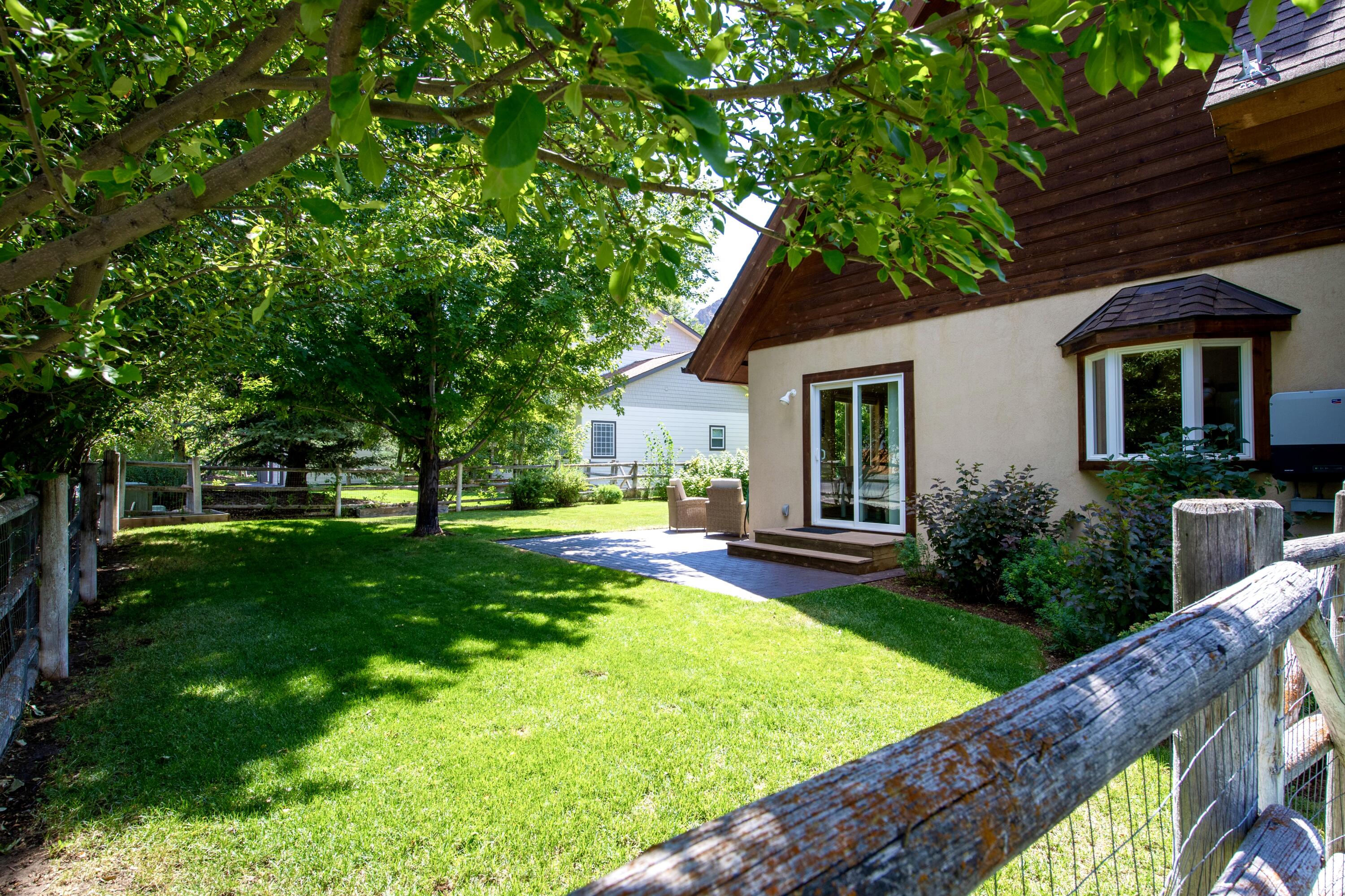 Hailey, Idaho 83333, United States, 4 Bedrooms Bedrooms, ,3 BathroomsBathrooms,Residential,Pending,192725