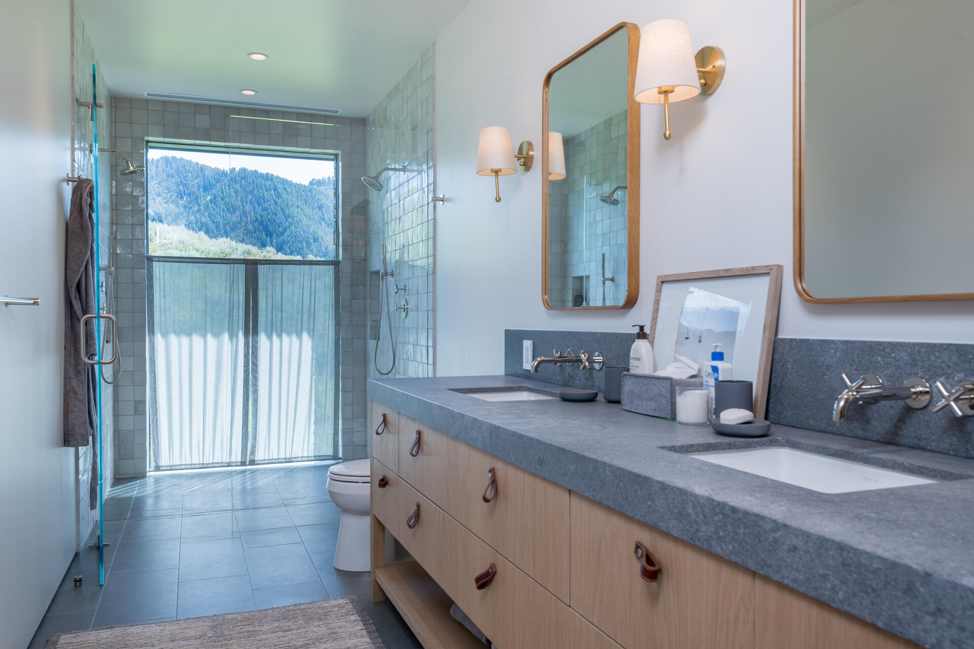 Guest Bath 3