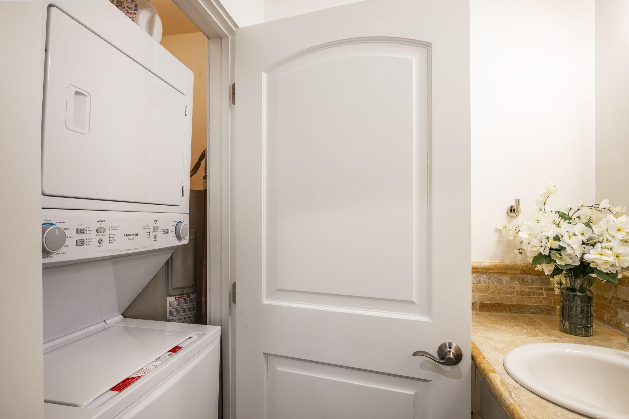 Sun Valley, Idaho 83353, United States, 3 Bedrooms Bedrooms, ,3 BathroomsBathrooms,Residential,Active,255489