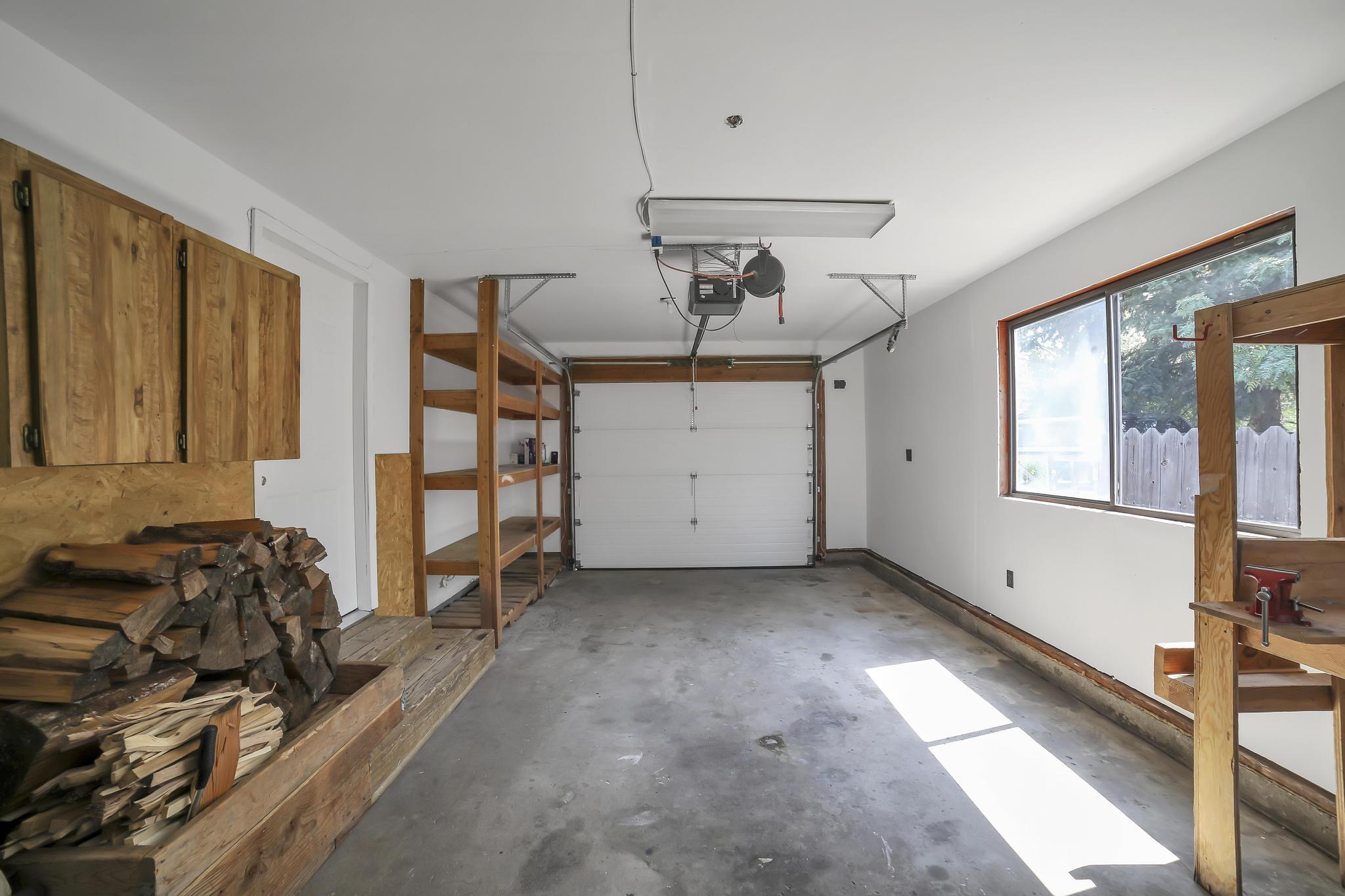 Hailey, Idaho 83333, United States, 3 Bedrooms Bedrooms, ,1 BathroomBathrooms,Residential,Pending,48202