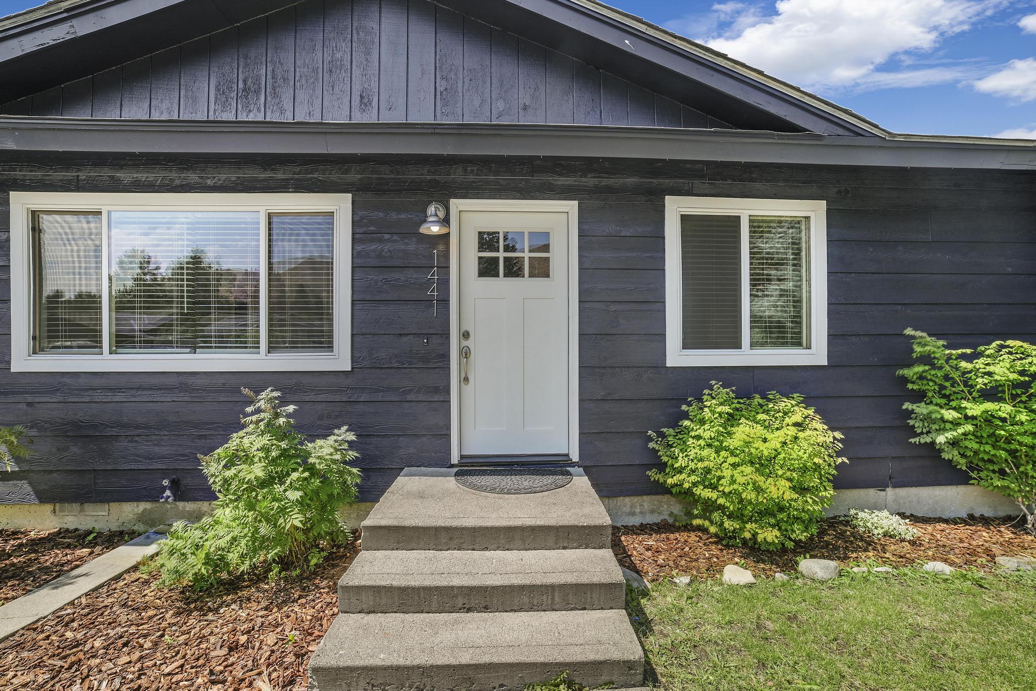 Hailey, Idaho 83333, United States, 3 Bedrooms Bedrooms, ,1 BathroomBathrooms,Residential,Pending,48202