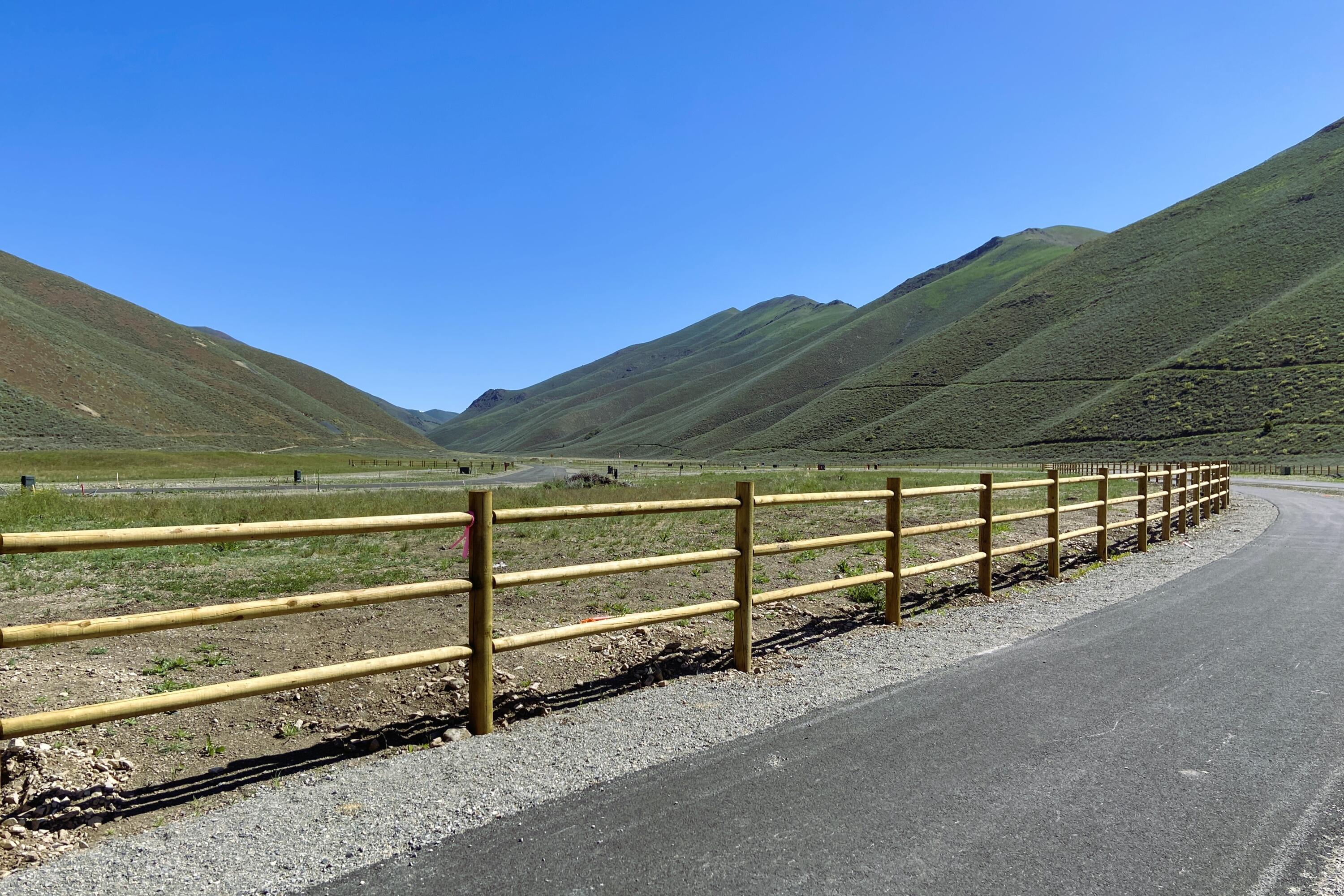 604 Rosewood Dr, Bellevue, Idaho image 2