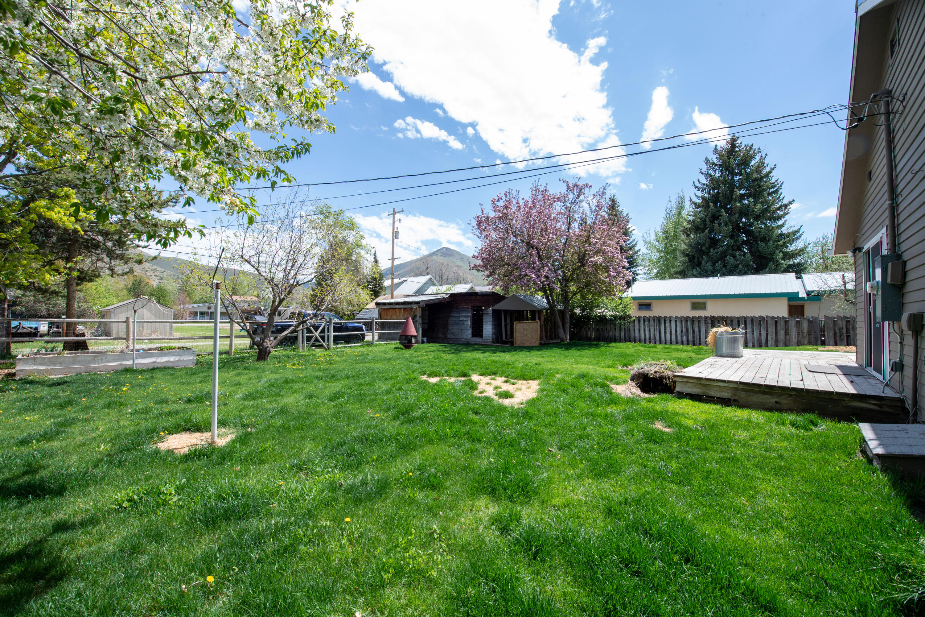 312 N 3rd St, Bellevue, Idaho image 25