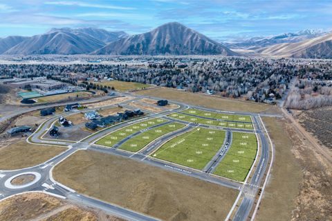 Vacant Land For Sale - 1510 Fox Acres Rd<br/> Blaine County, Hailey, ID 83333