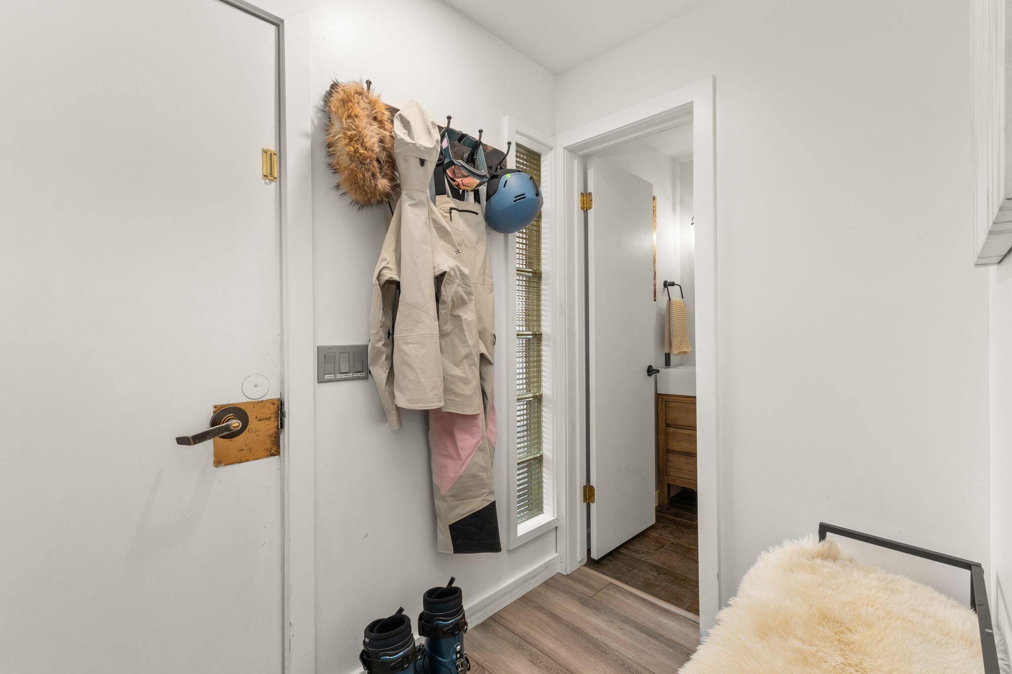Entry & Mudroom