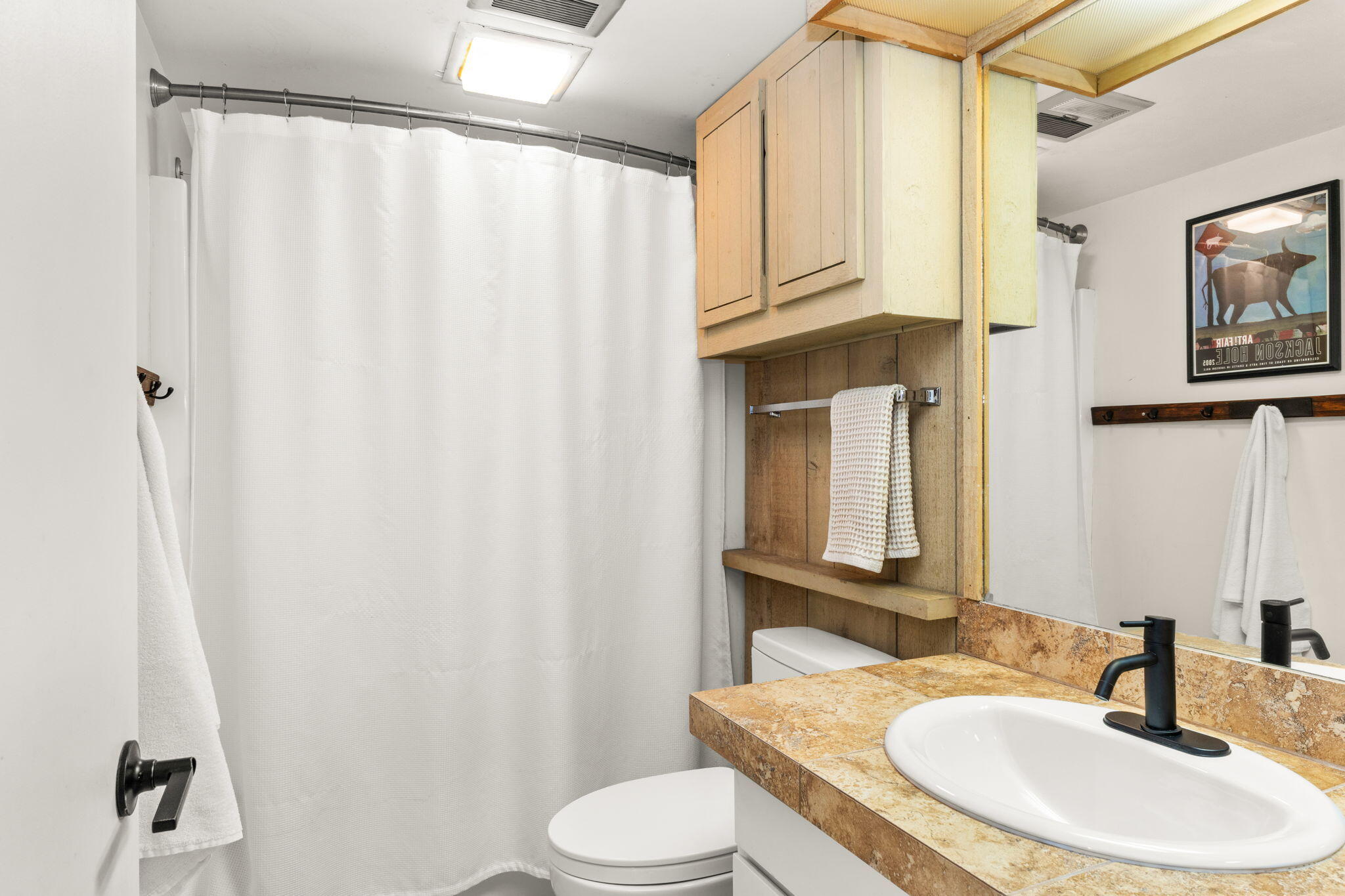 2nd floor bathroom