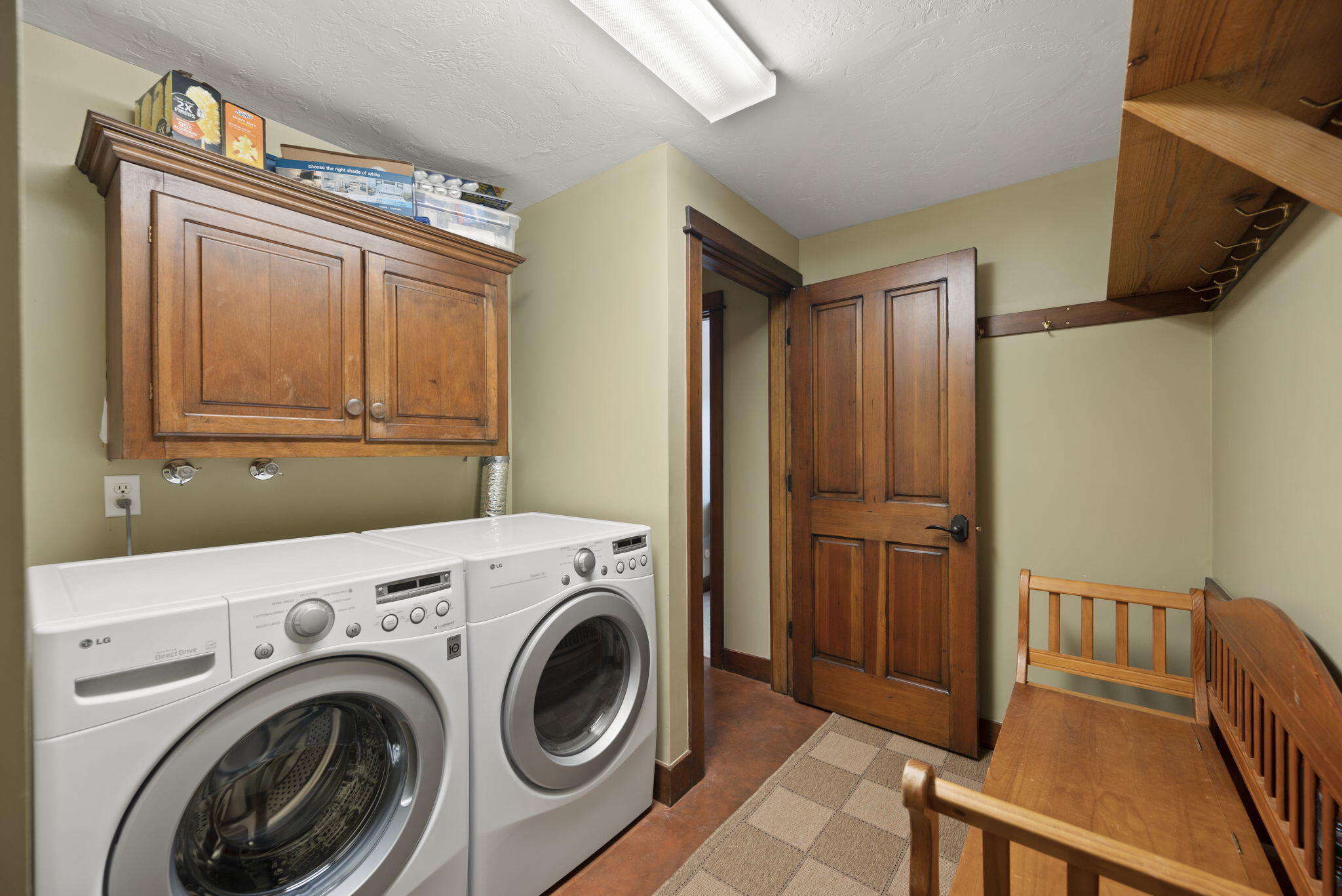 Laundry: Mud Room