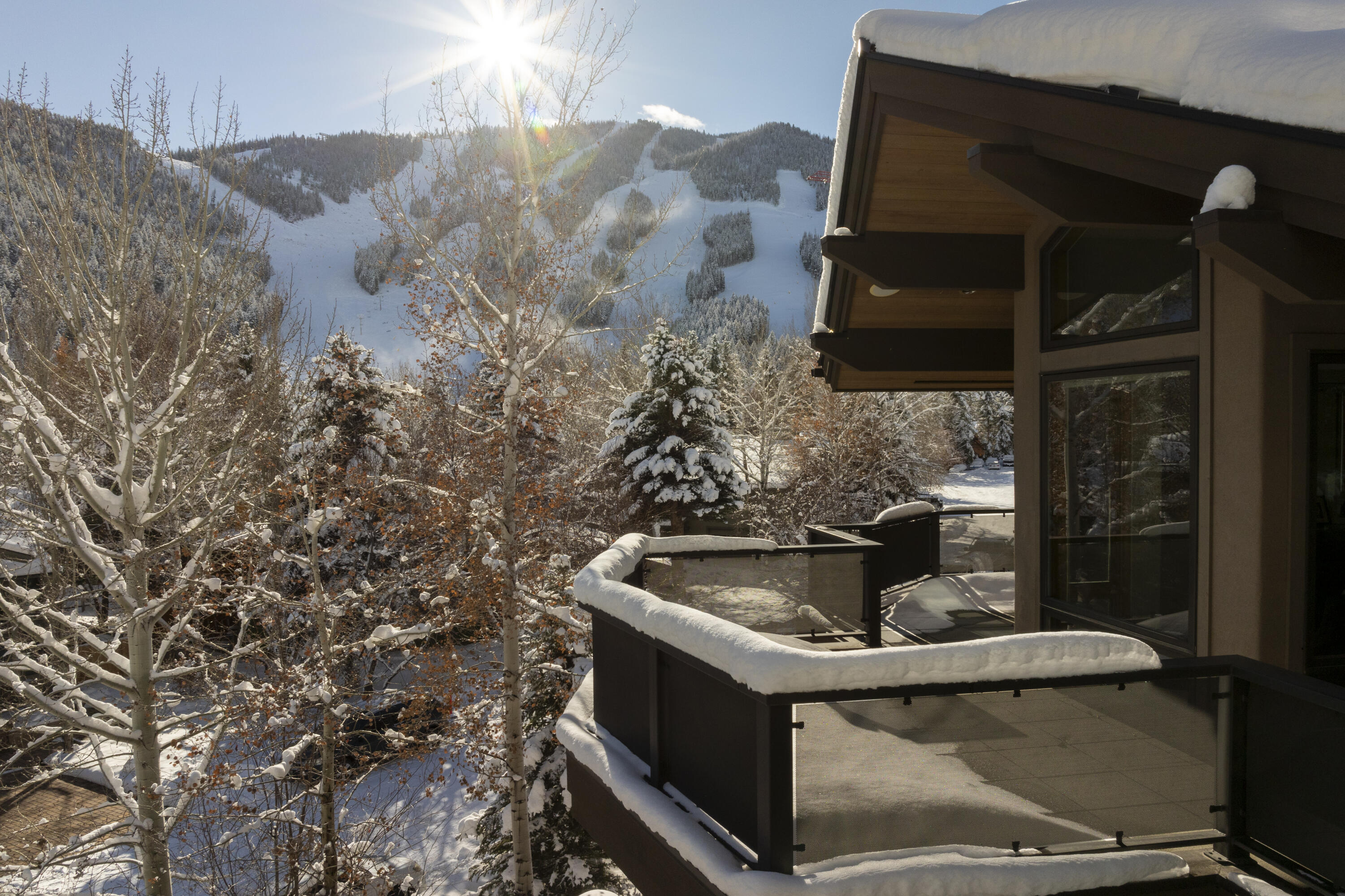 Ketchum, Idaho 83340, United States, 4 Bedrooms Bedrooms, ,4 BathroomsBathrooms,Residential,Pending,25642