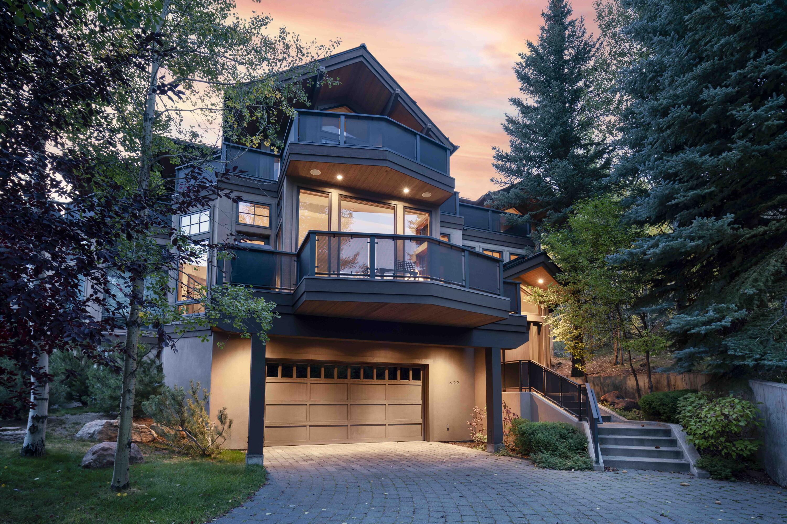 Ketchum, Idaho 83340, United States, 4 Bedrooms Bedrooms, ,4 BathroomsBathrooms,Residential,Pending,25642