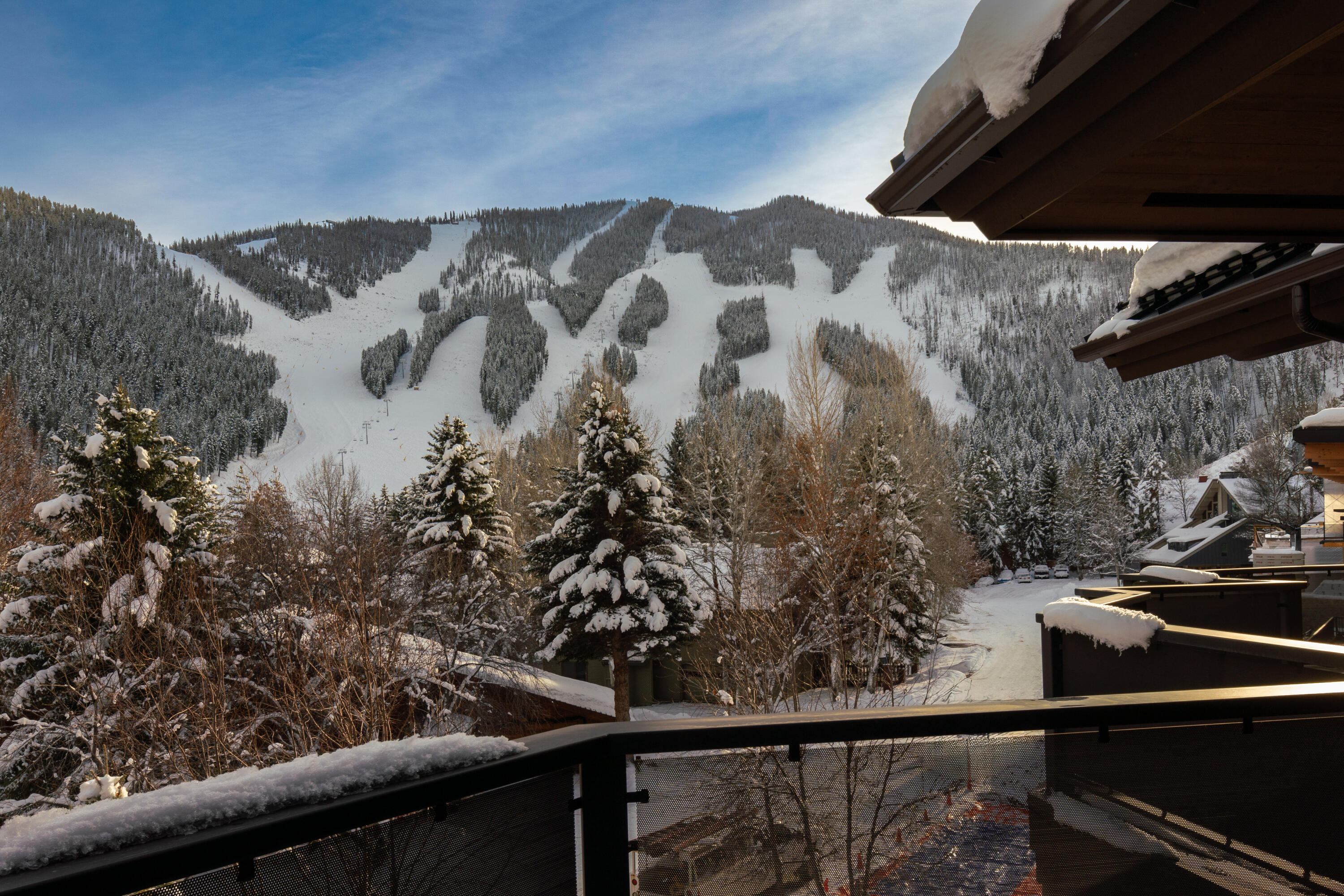 Ketchum, Idaho 83340, United States, 4 Bedrooms Bedrooms, ,4 BathroomsBathrooms,Residential,Pending,25642
