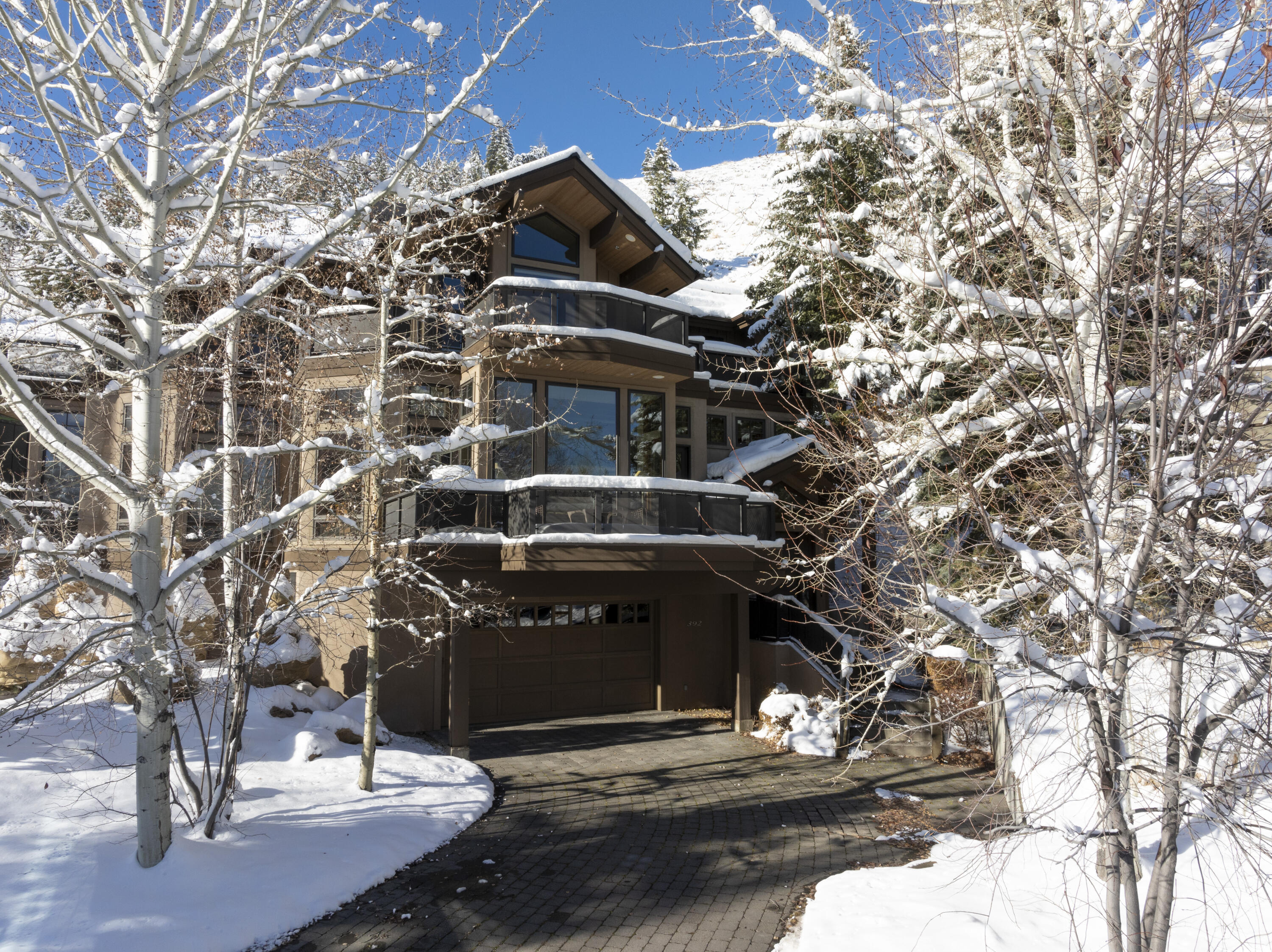 Ketchum, Idaho 83340, United States, 4 Bedrooms Bedrooms, ,4 BathroomsBathrooms,Residential,Pending,25642