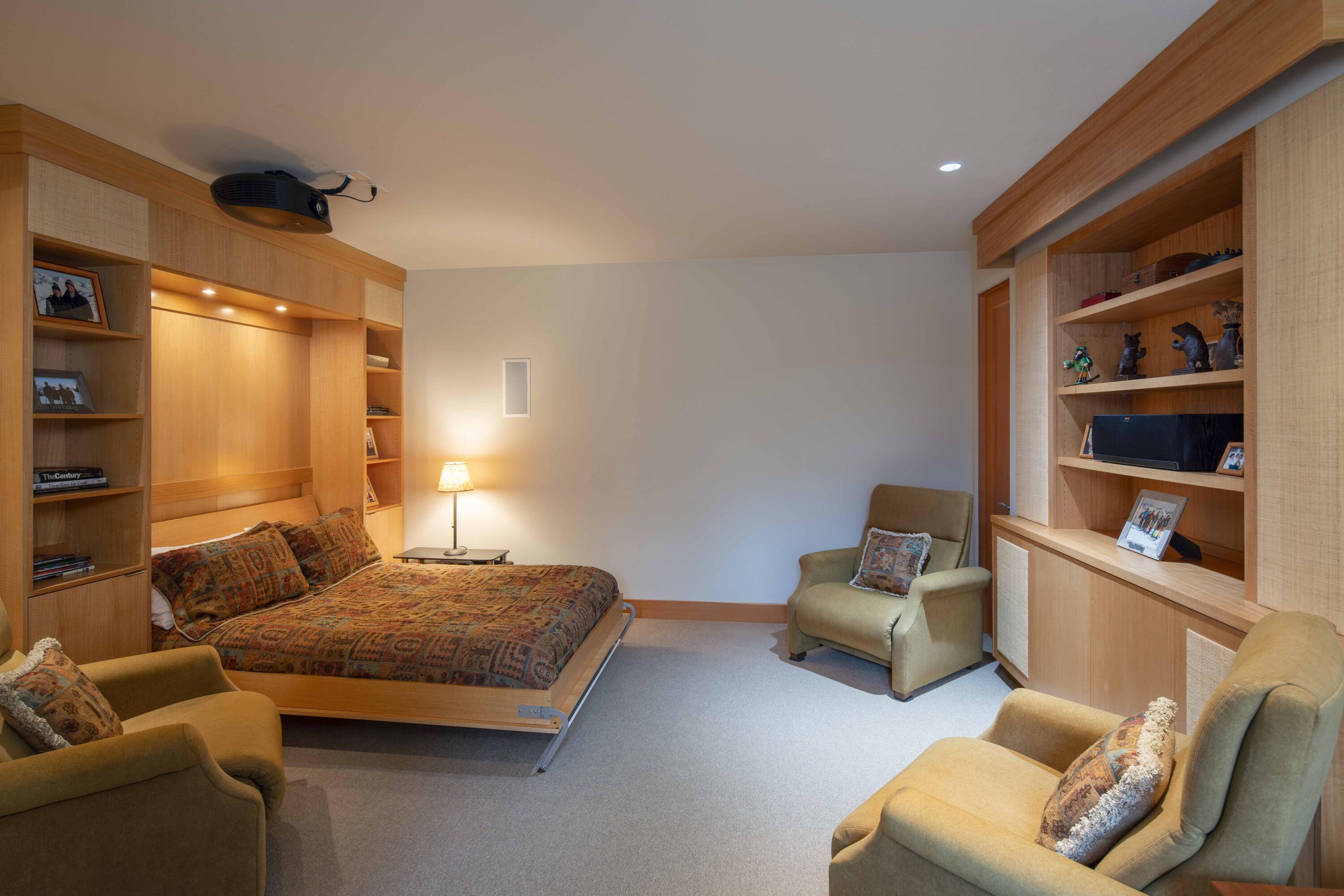 Ketchum, Idaho 83340, United States, 4 Bedrooms Bedrooms, ,4 BathroomsBathrooms,Residential,Pending,25642