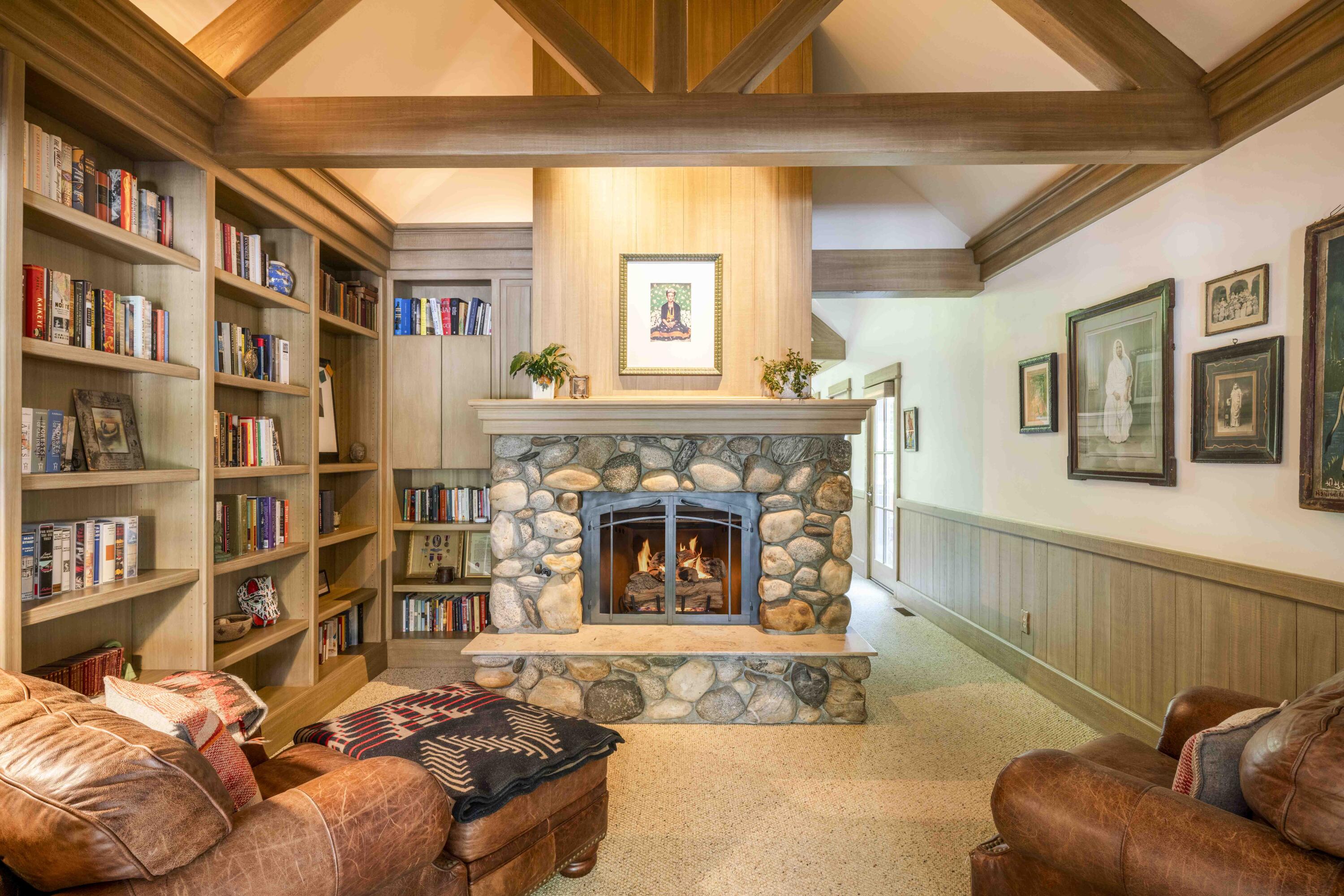 Main House Primary Sitting Area/Library