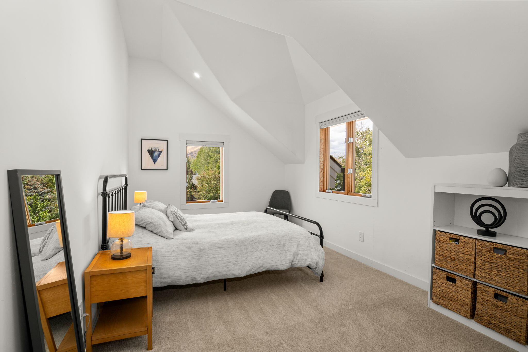 Hailey, Idaho 83333, United States, 5 Bedrooms Bedrooms, ,4 BathroomsBathrooms,Residential,Pending,212207