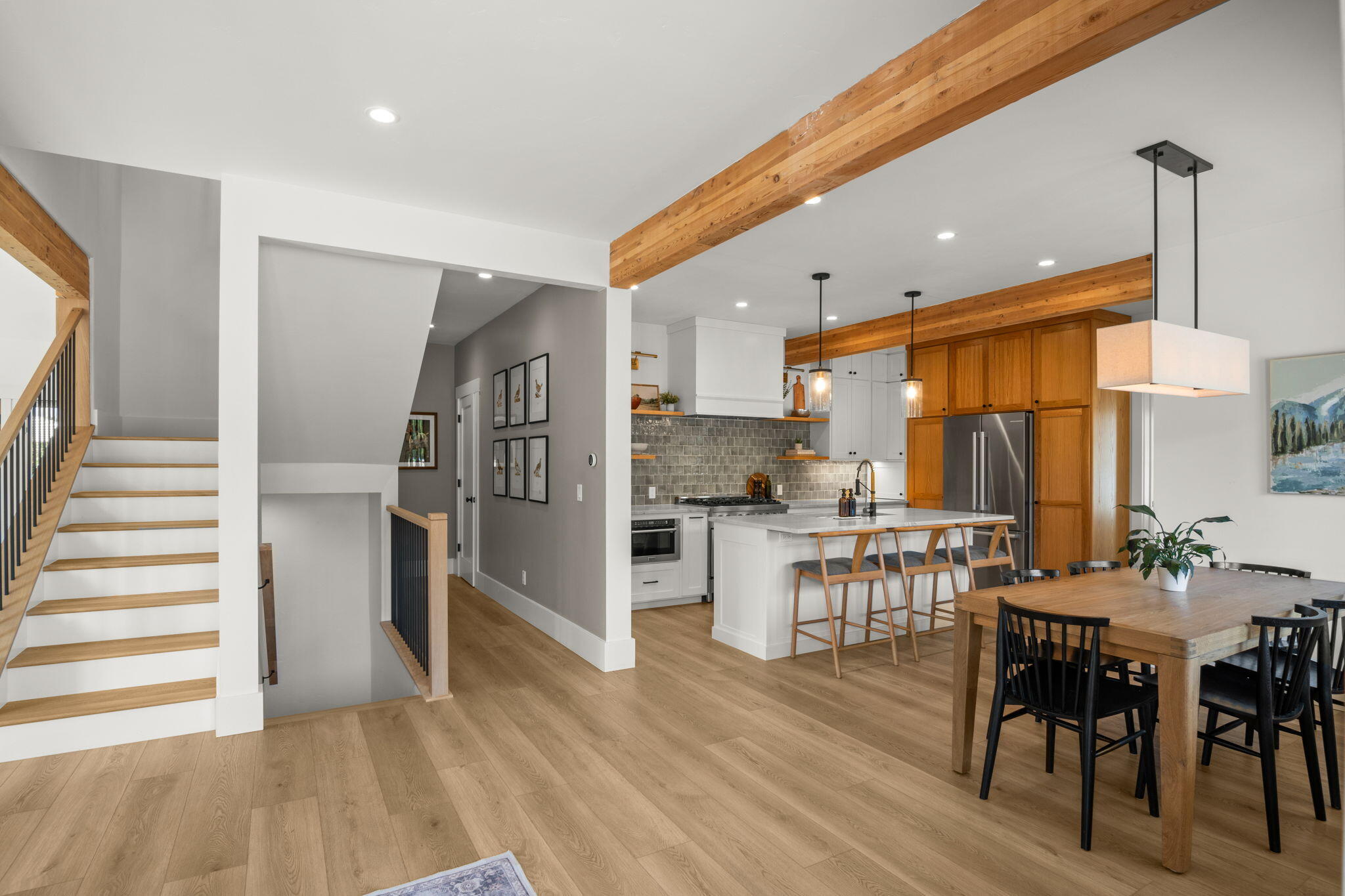 Hailey, Idaho 83333, United States, 5 Bedrooms Bedrooms, ,4 BathroomsBathrooms,Residential,Pending,212207