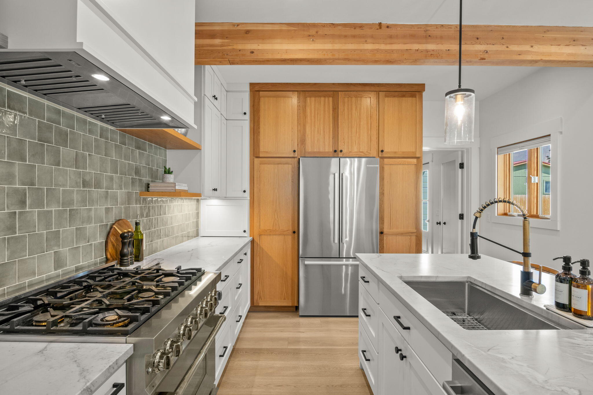 Hailey, Idaho 83333, United States, 5 Bedrooms Bedrooms, ,4 BathroomsBathrooms,Residential,Pending,212207