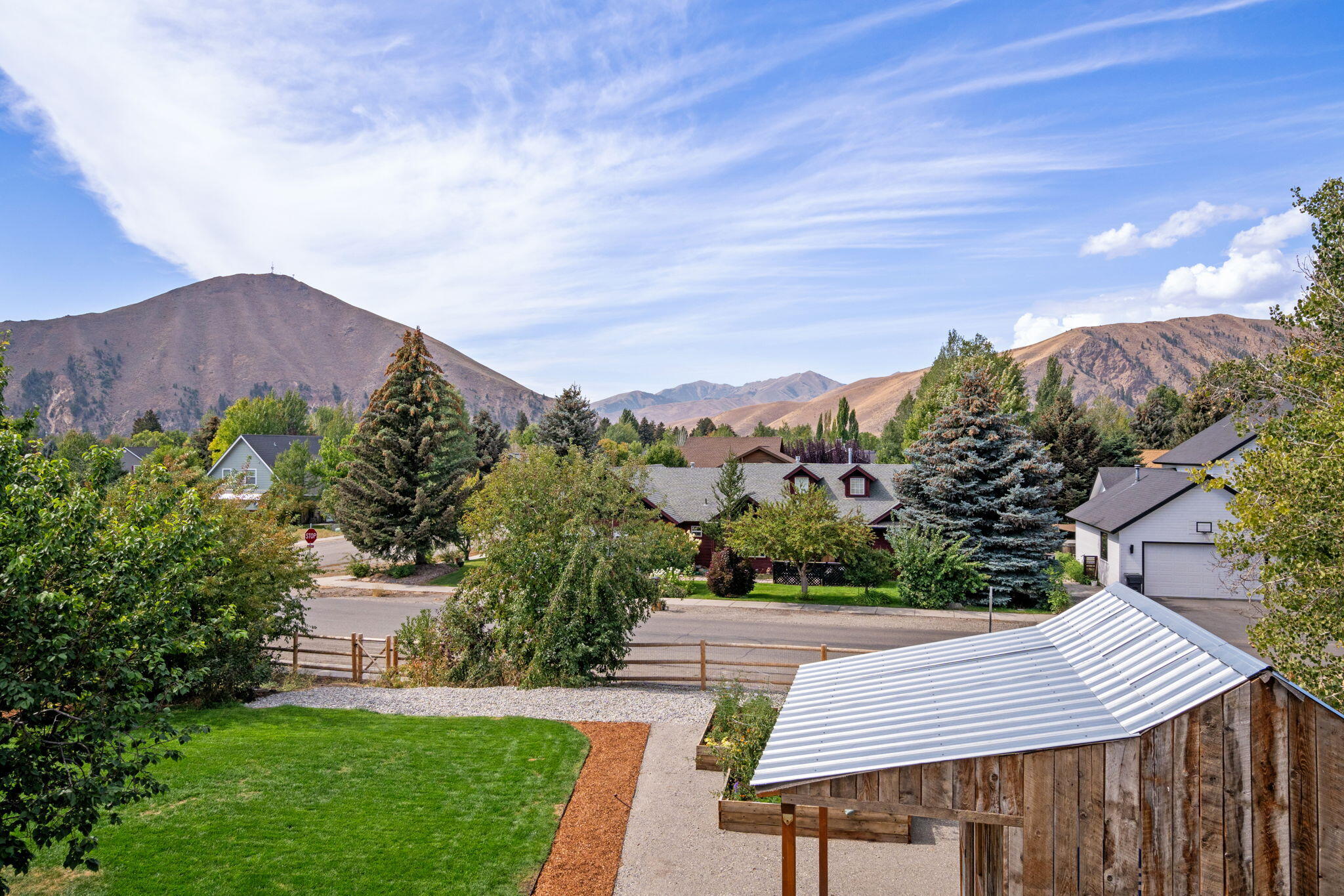 Hailey, Idaho 83333, United States, 5 Bedrooms Bedrooms, ,4 BathroomsBathrooms,Residential,Pending,212207