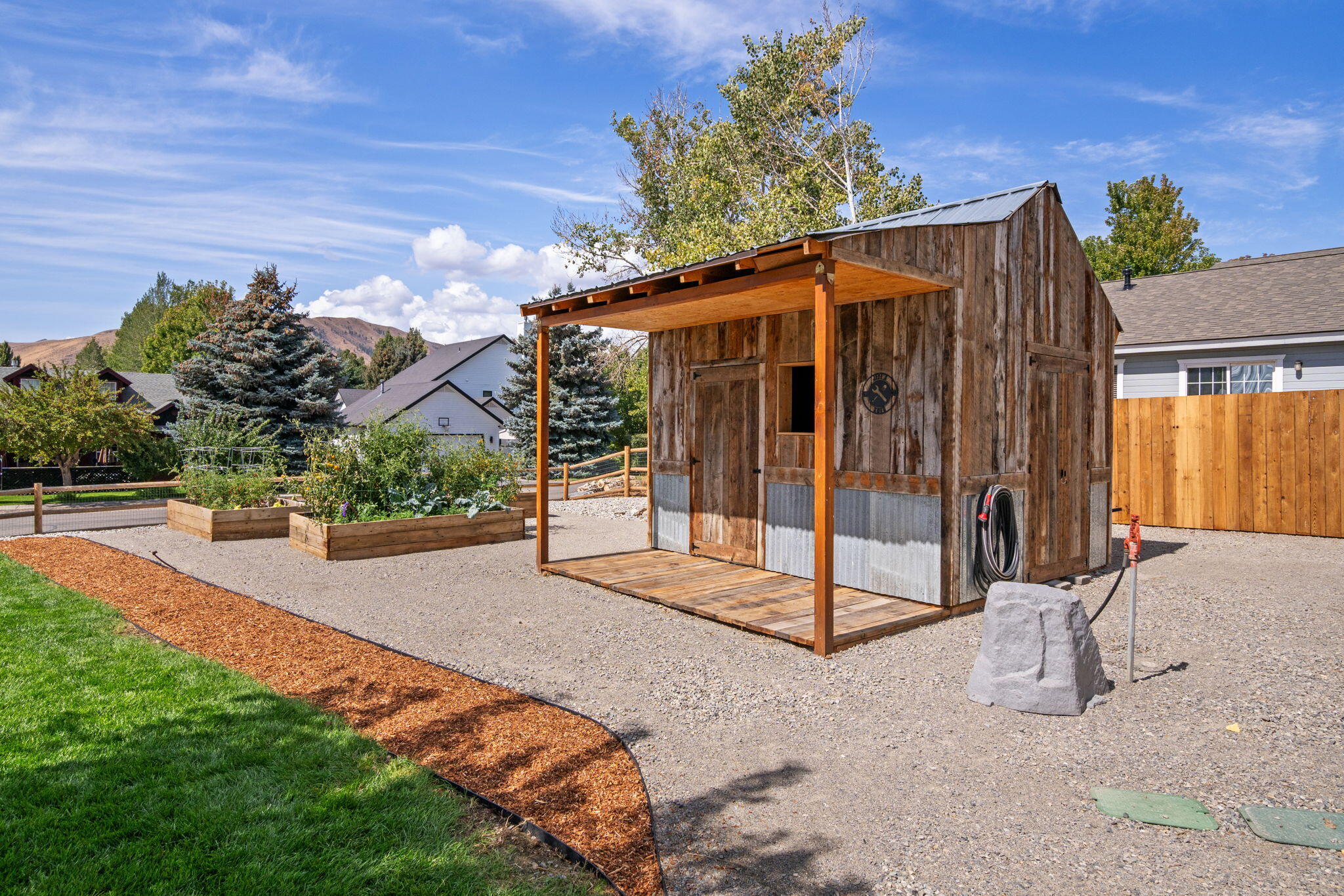 Hailey, Idaho 83333, United States, 5 Bedrooms Bedrooms, ,4 BathroomsBathrooms,Residential,Pending,212207