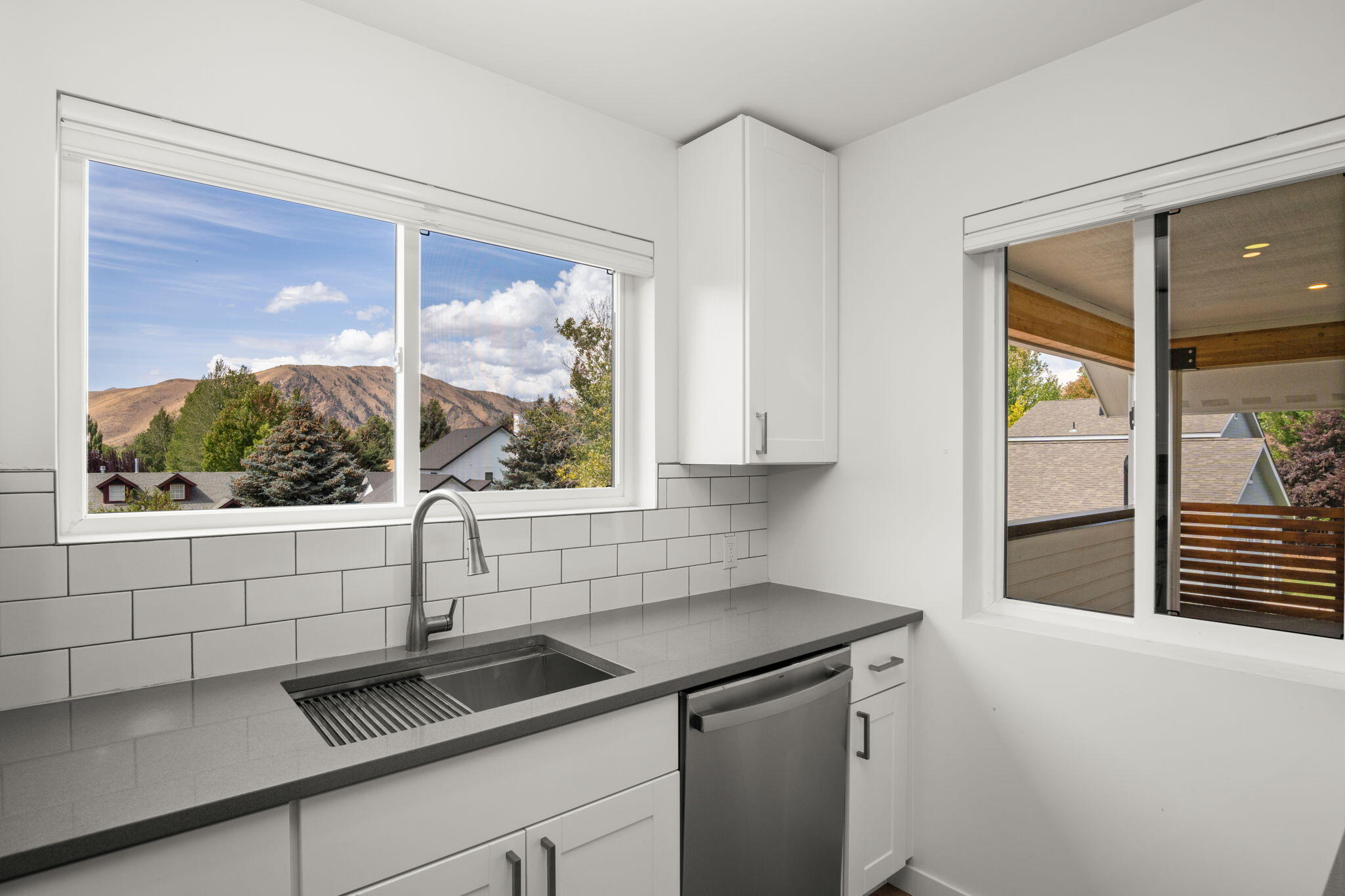 Hailey, Idaho 83333, United States, 5 Bedrooms Bedrooms, ,4 BathroomsBathrooms,Residential,Pending,212207