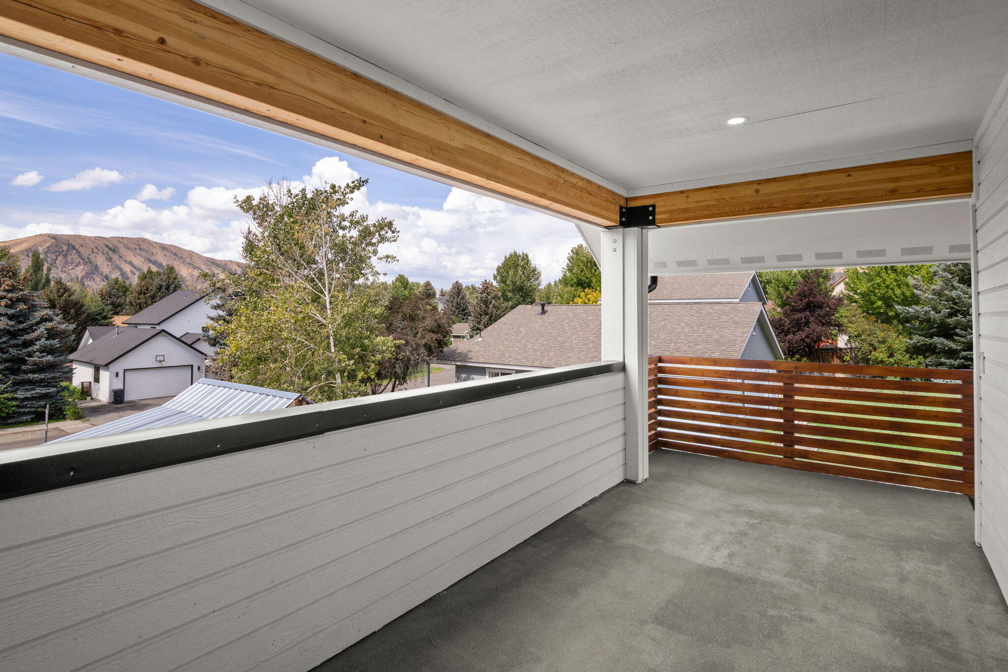 Hailey, Idaho 83333, United States, 5 Bedrooms Bedrooms, ,4 BathroomsBathrooms,Residential,Pending,212207