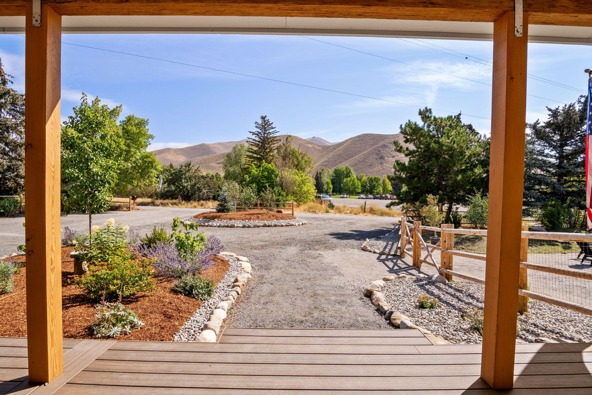 Hailey, Idaho 83333, United States, 5 Bedrooms Bedrooms, ,4 BathroomsBathrooms,Residential,Pending,212207