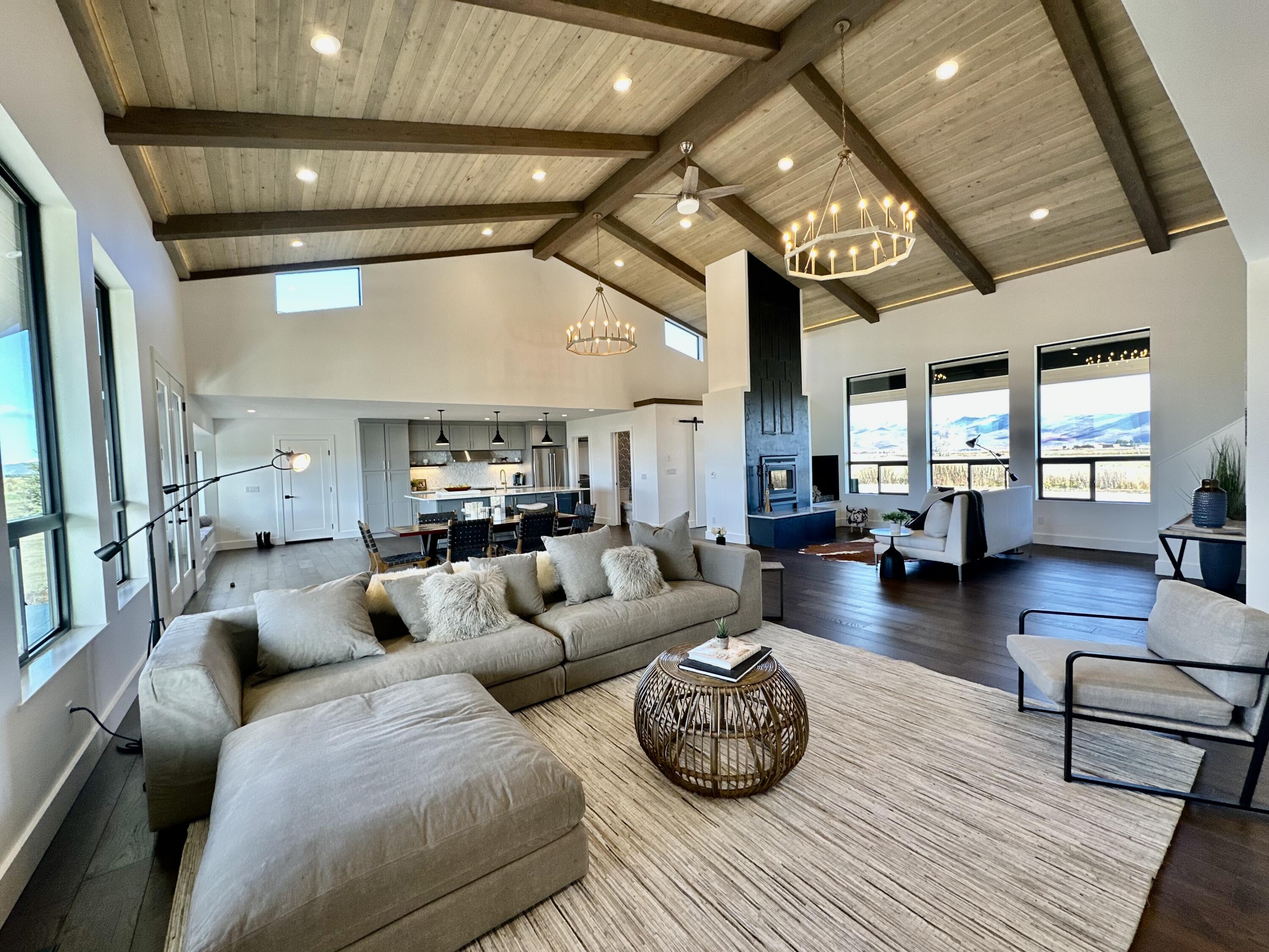 72220308430__1BA08D37-4B75-458D-AA3C-E41