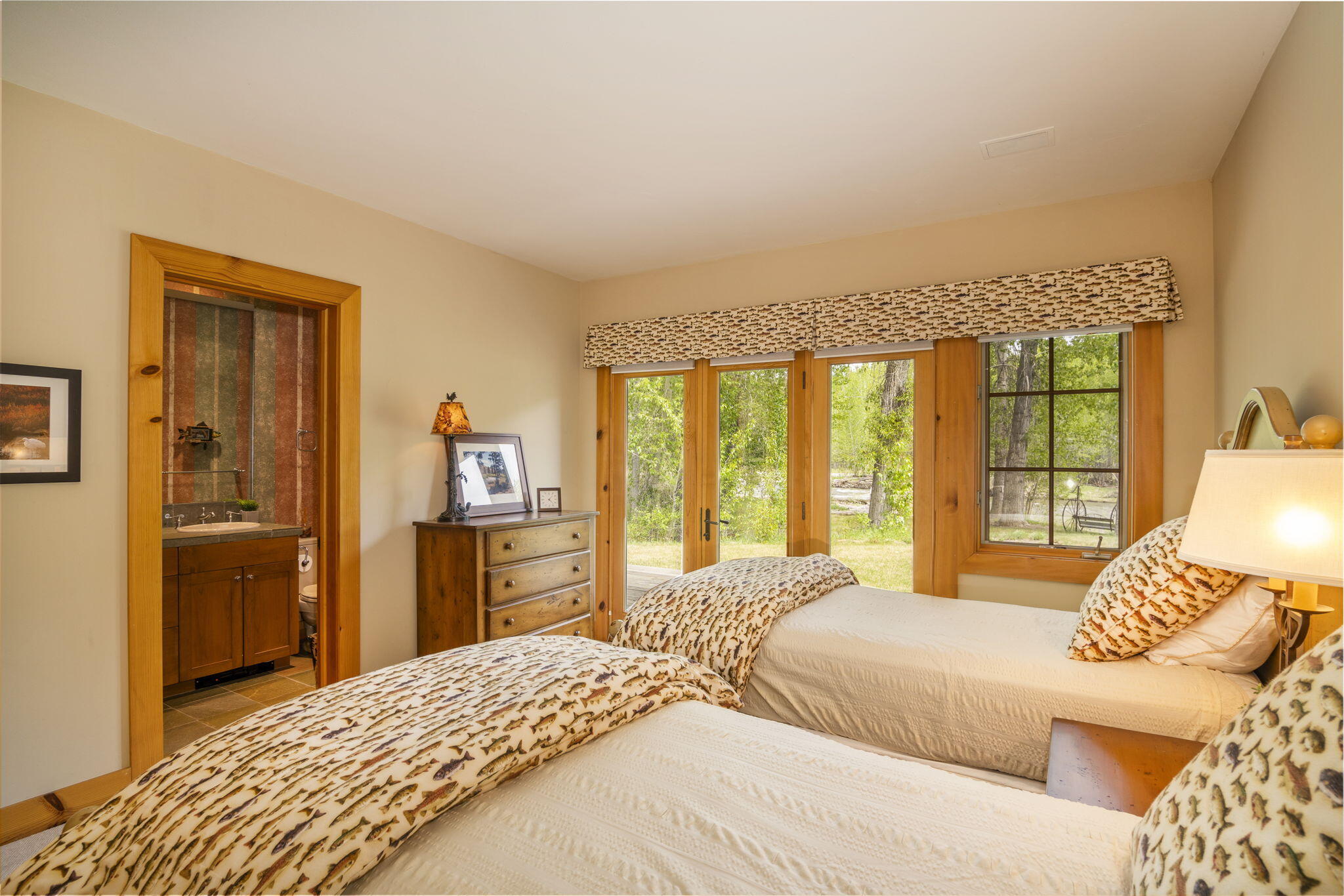 Blaine County, Idaho 83333, United States, 3 Bedrooms Bedrooms, ,4 BathroomsBathrooms,Residential,Active,235557