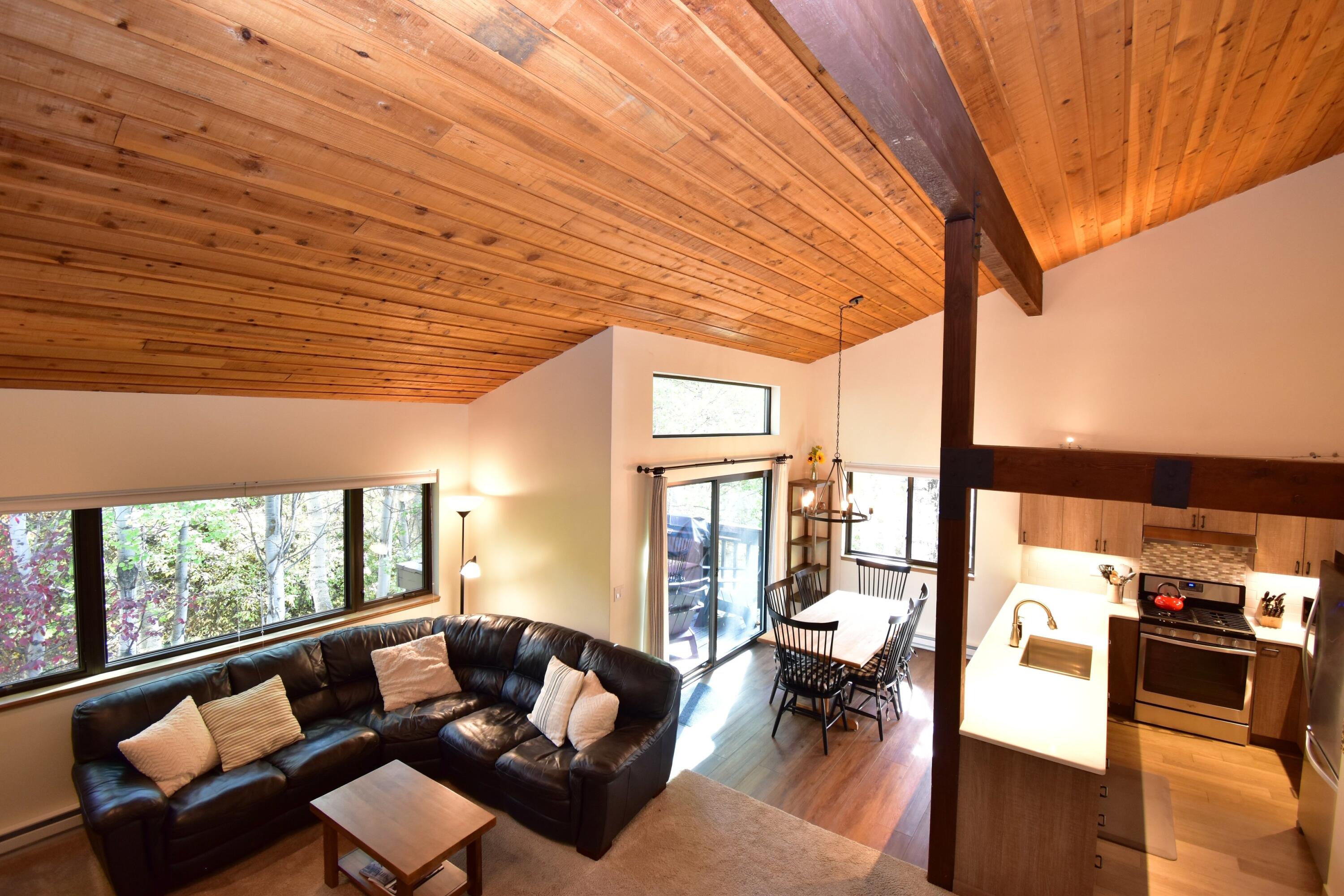 009_living_room_4_848