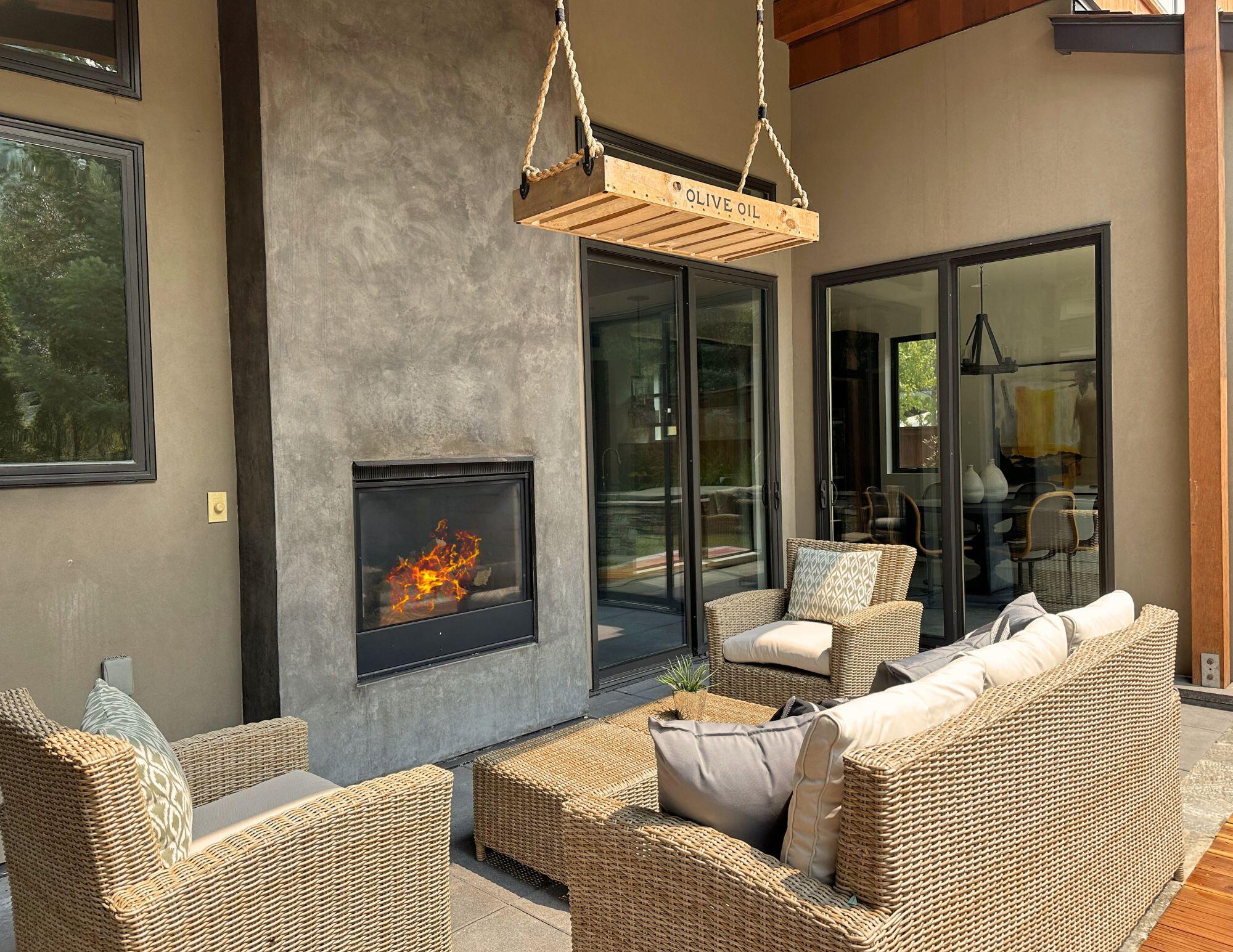 Ketchum, Idaho 83340, United States, 4 Bedrooms Bedrooms, ,3 BathroomsBathrooms,Residential,Pending,50635