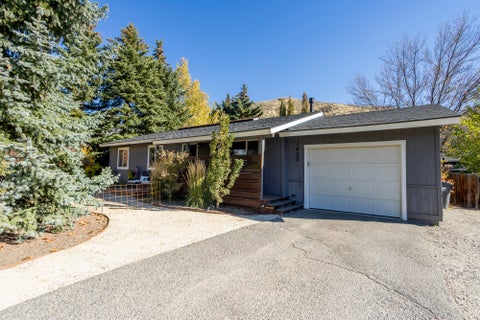 Photo of 1430 Aspen Valley Dr, Hailey, ID 83333 (MLS # 26-335043)