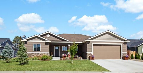 Photo of 105 Greenfield Way, Carey, ID 83320 (MLS # 25-333725) Photo of 105 Greenfield Way, Carey, ID 83320 (MLS # 25-333725)