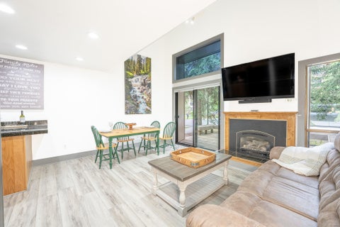 Photo of 2201 BONNE VIE CONDO Dr, Sun Valley, ID 83353 (MLS # 26-334517)