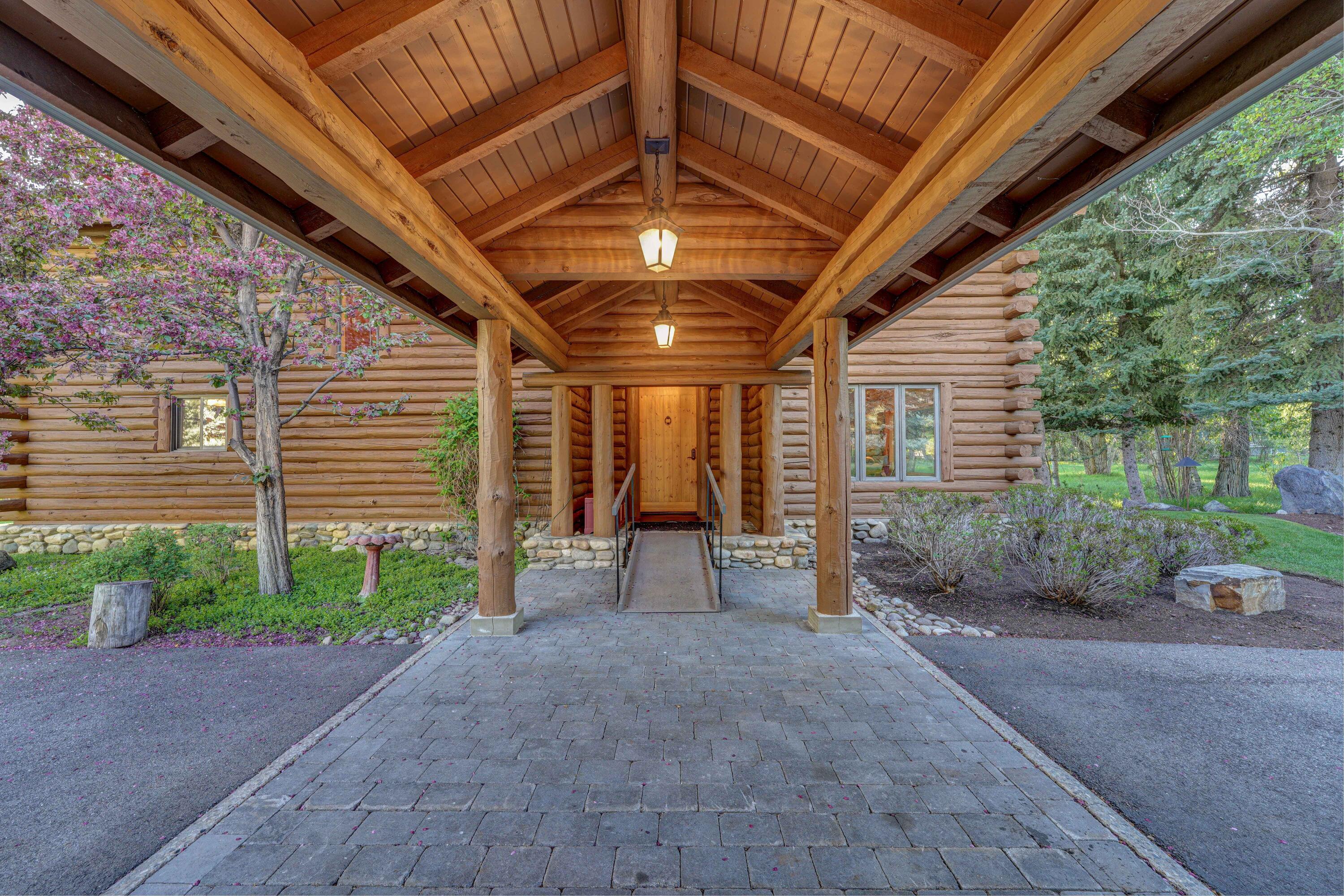 1301 Glen Aspen Dr, Bellevue, Idaho image 5