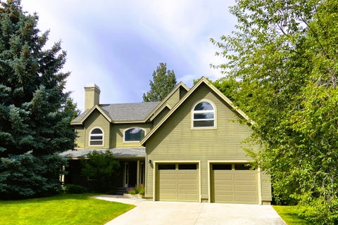 Homes For Sale - 420 Whitetail Dr<br/> Hailey, ID 83333
