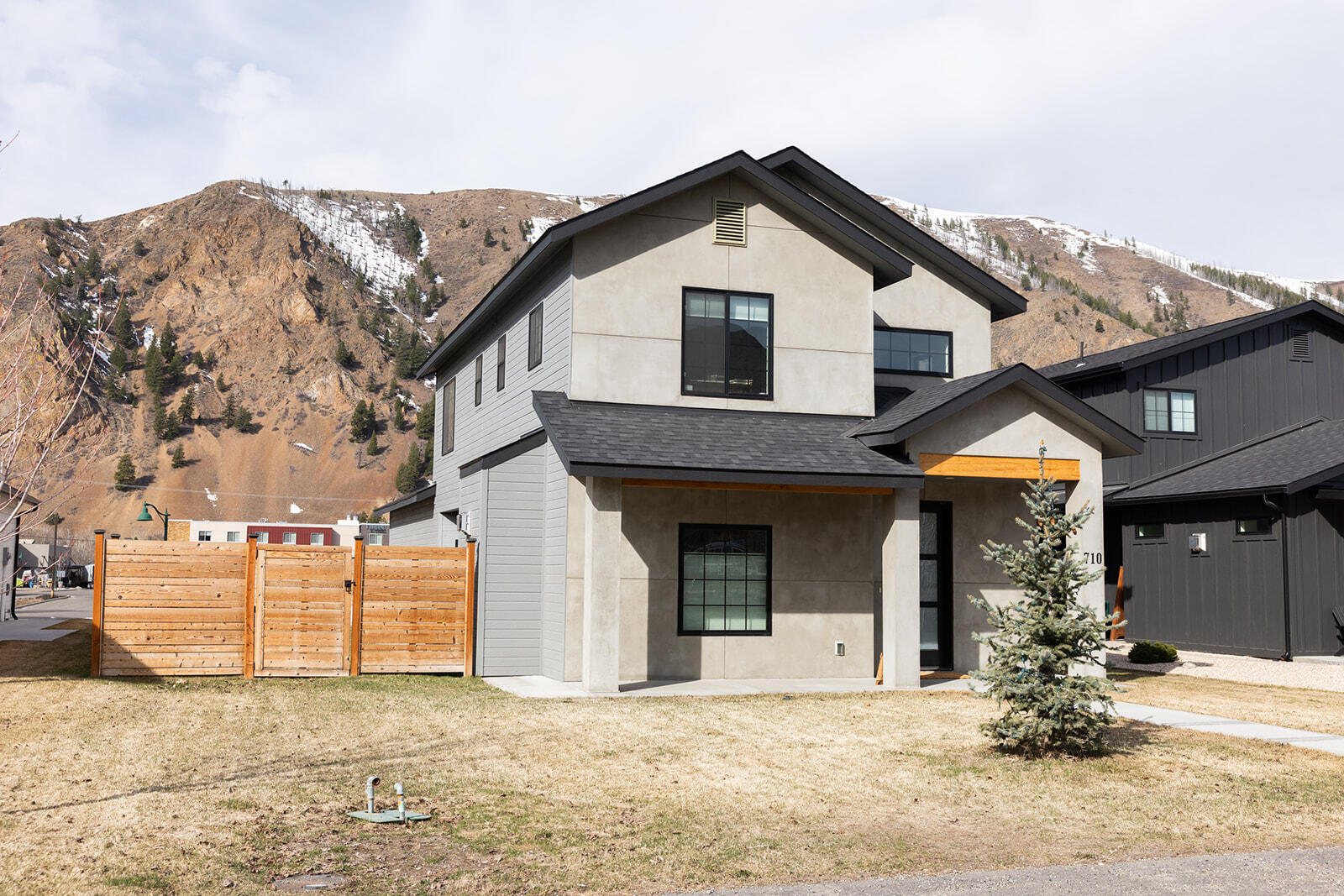 710 N 1st Ave, Hailey, Idaho image 2