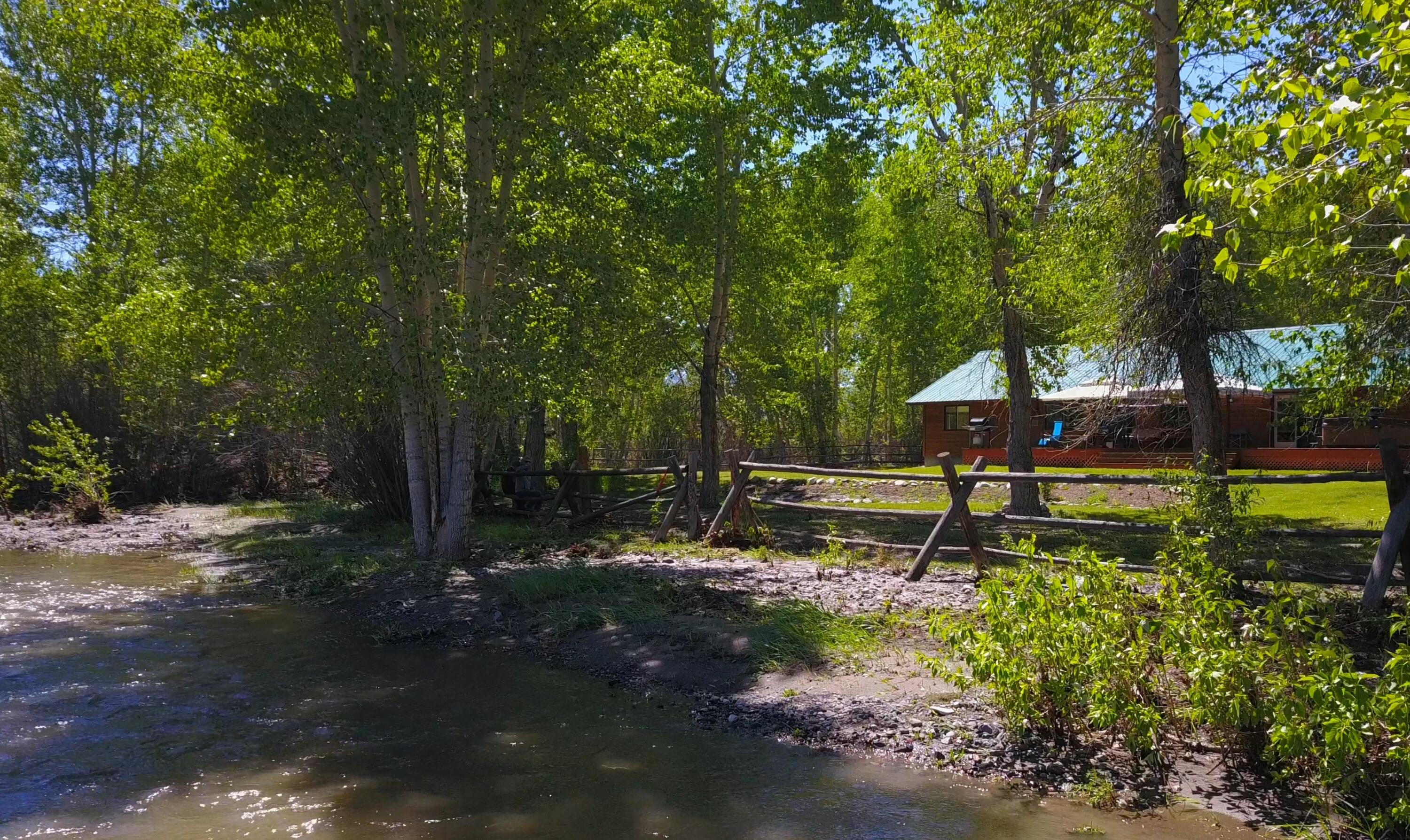 6256 Bartlett Point Rd Rd, Mackay, Idaho image 1